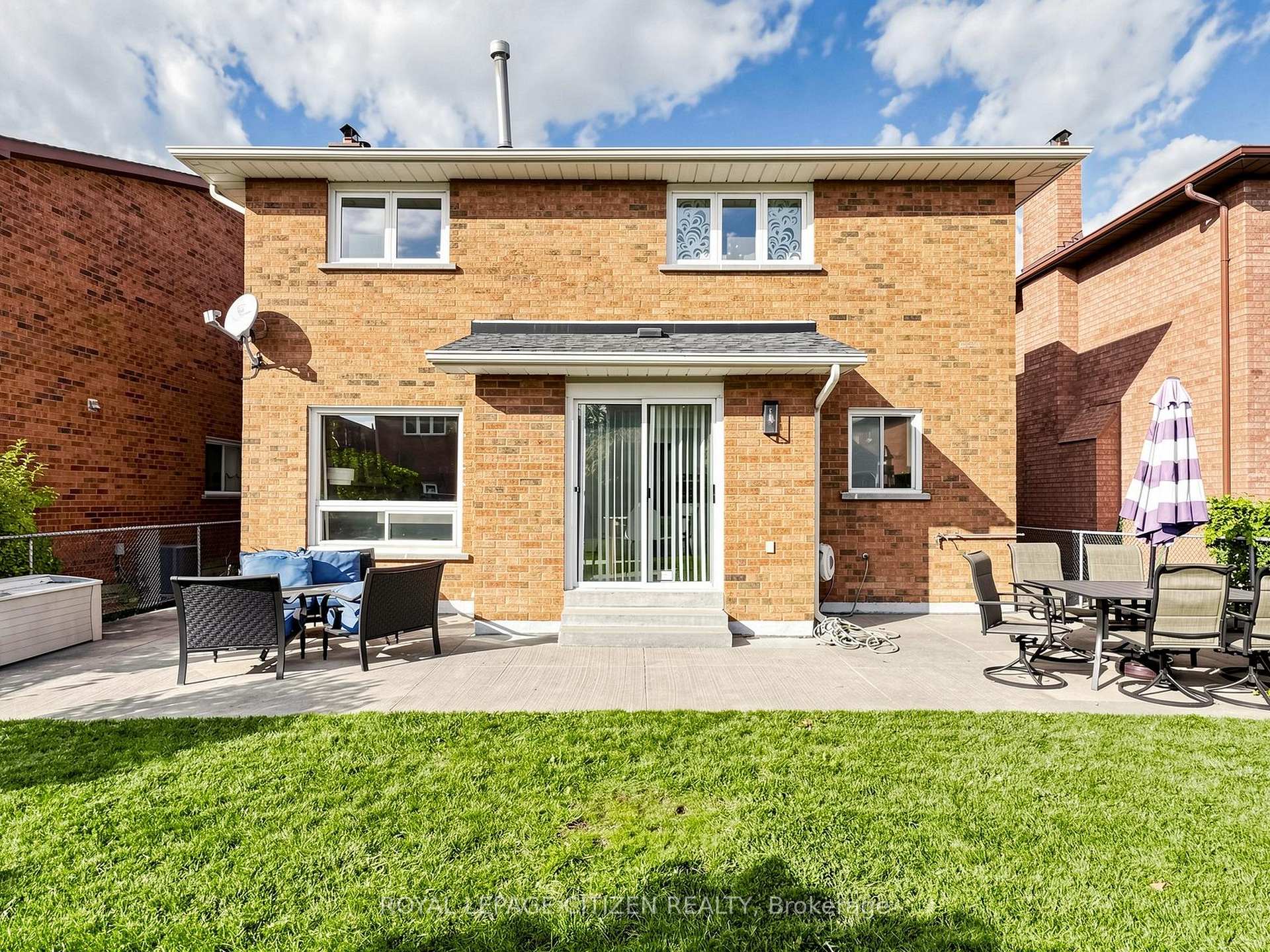 Photo 35 of 407 Forest Drive, Vaughan, West Woodbridge — HOMEH