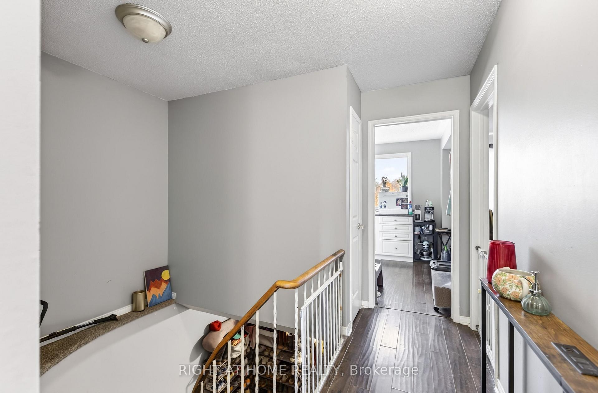 Photo 11 of 80 Garden Drive, Barrie, Allandale Heights — HOMEH