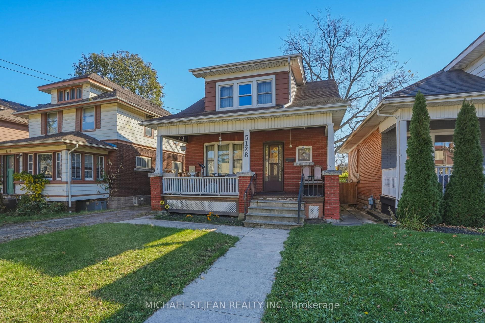 Photo 2 of 5128 Willmott Street, Niagara Falls, Cherrywood — HOMEH