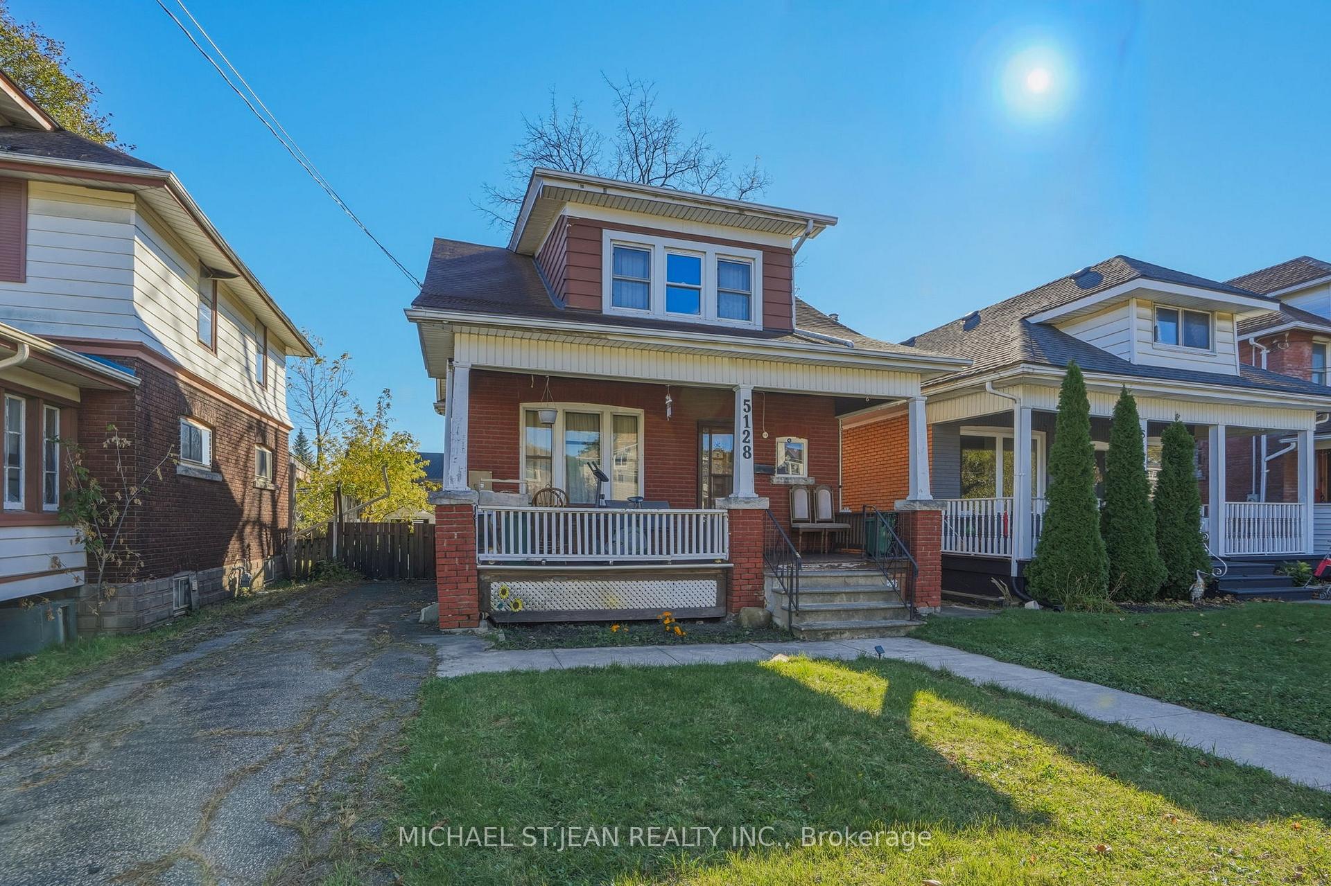Photo 3 of 5128 Willmott Street, Niagara Falls, Cherrywood — HOMEH