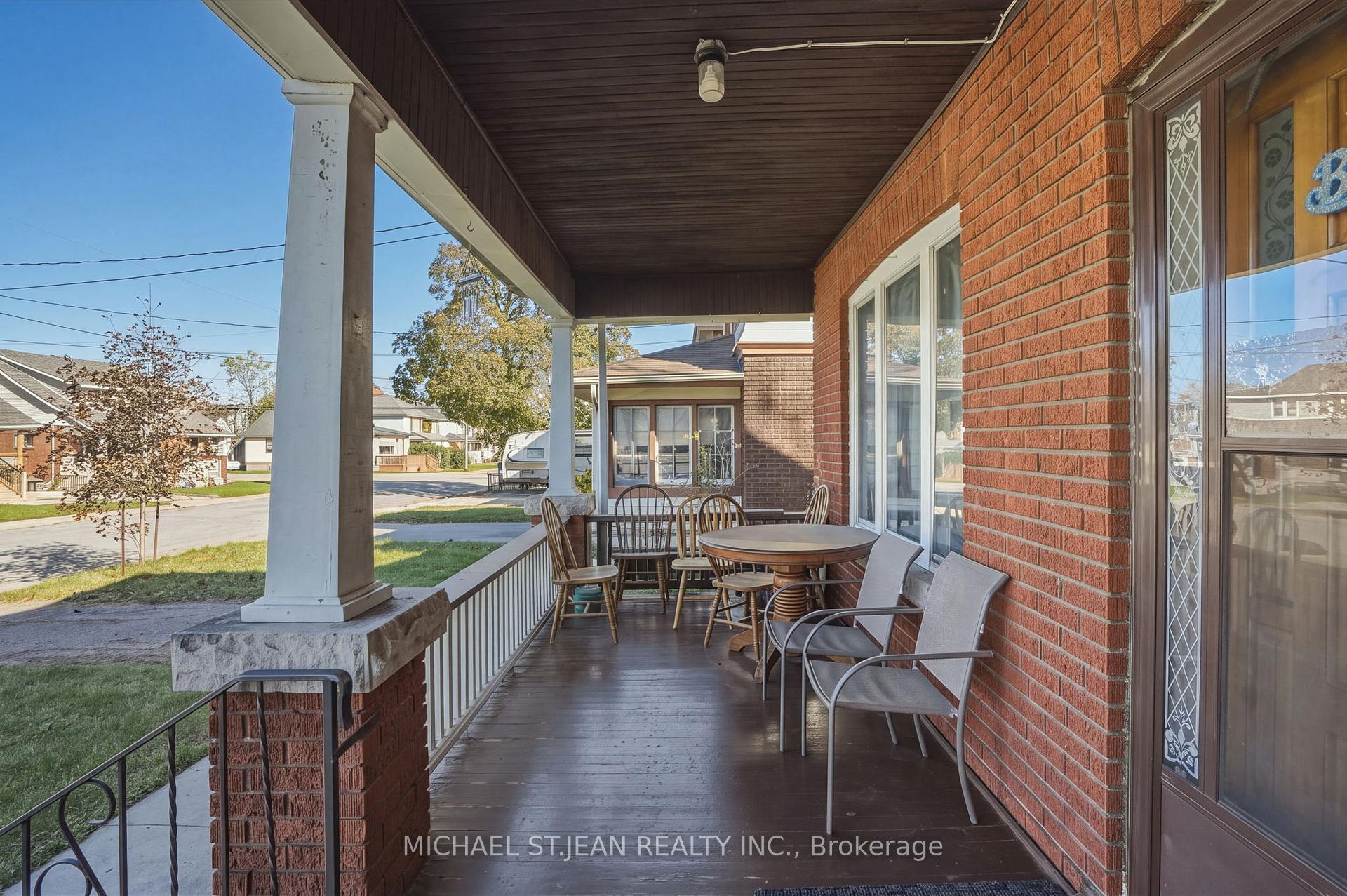 Photo 5 of 5128 Willmott Street, Niagara Falls, Cherrywood — HOMEH