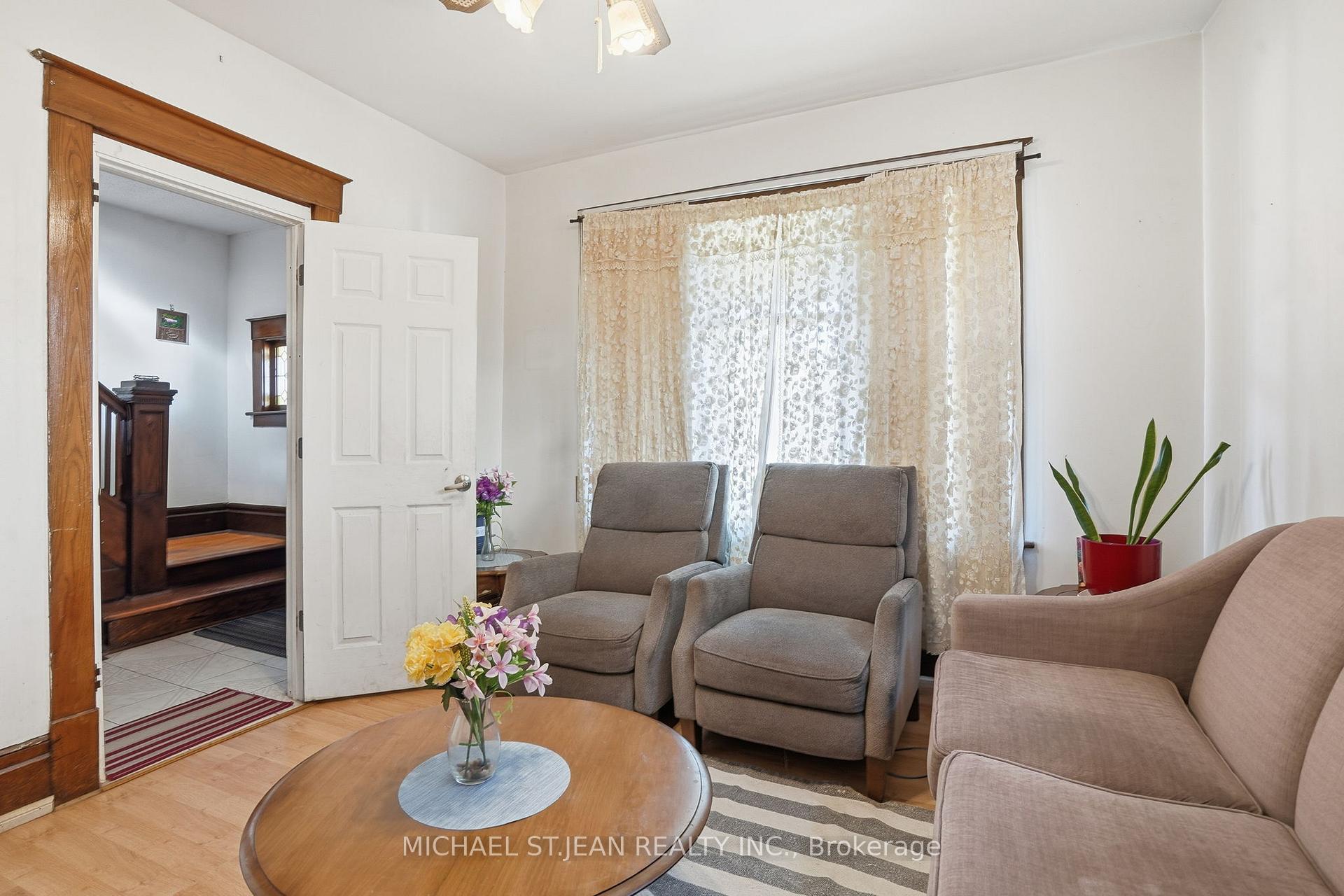 Photo 8 of 5128 Willmott Street, Niagara Falls, Cherrywood — HOMEH