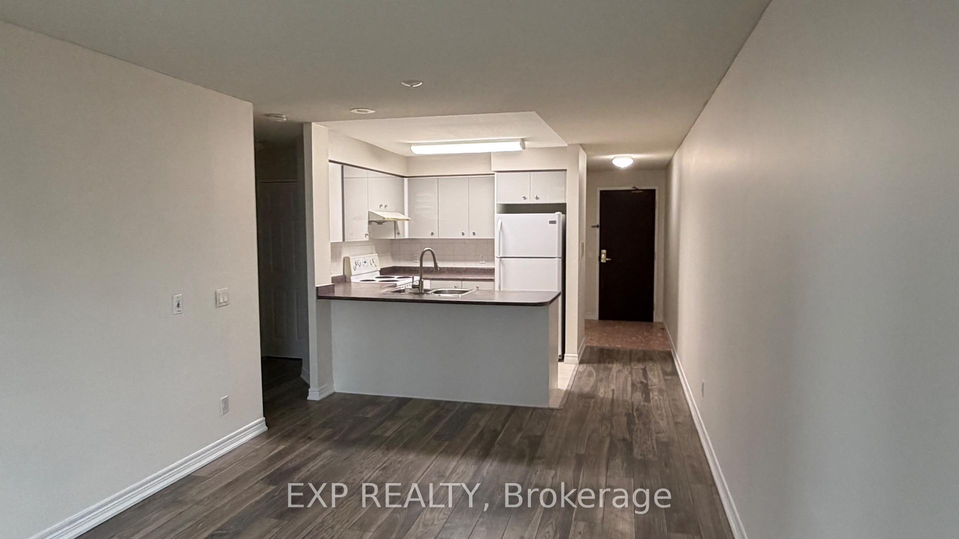 Photo 9 of Unit 716, 18 Parkview Avenue, North York, Willowdale East — HOMEH