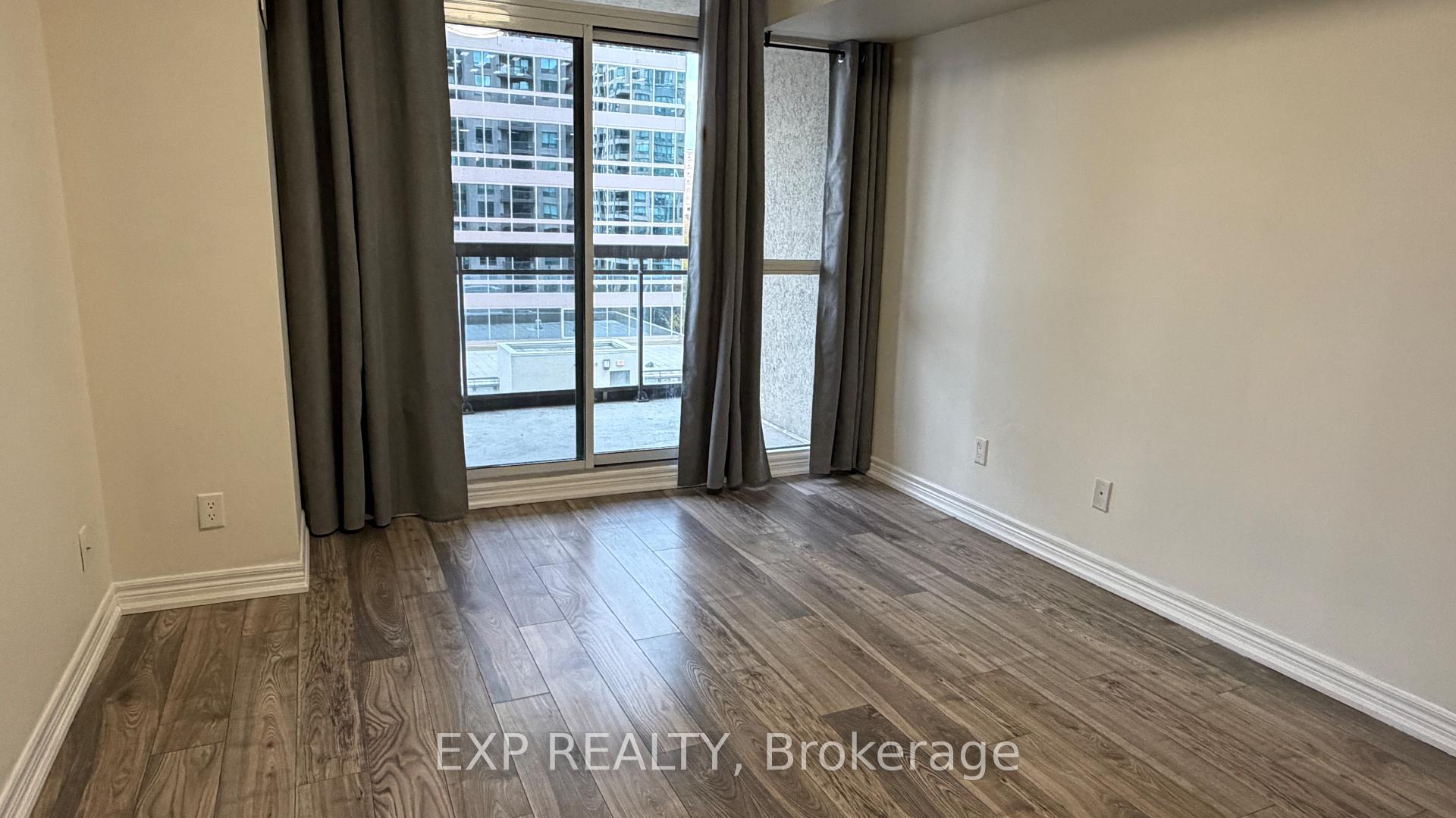 Photo 11 of Unit 716, 18 Parkview Avenue, North York, Willowdale East — HOMEH