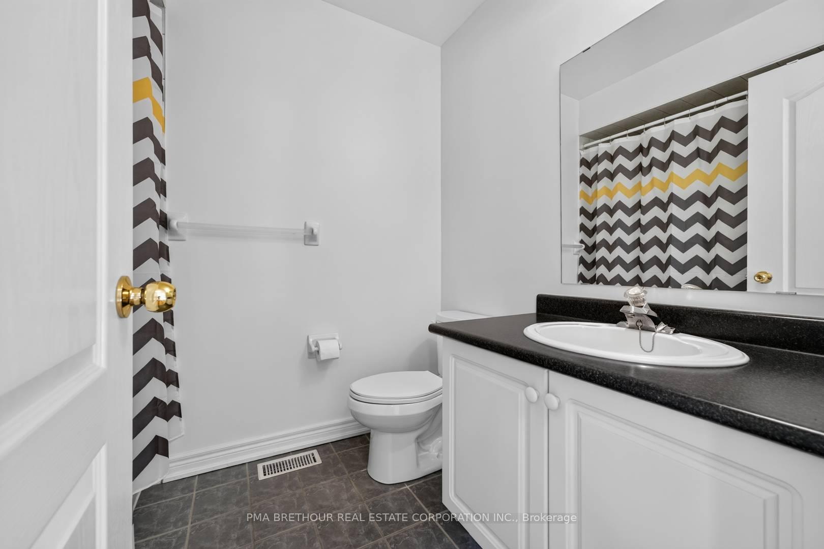 Photo 16 of 70 Castillian Drive, Vaughan, Sonoma Heights — HOMEH
