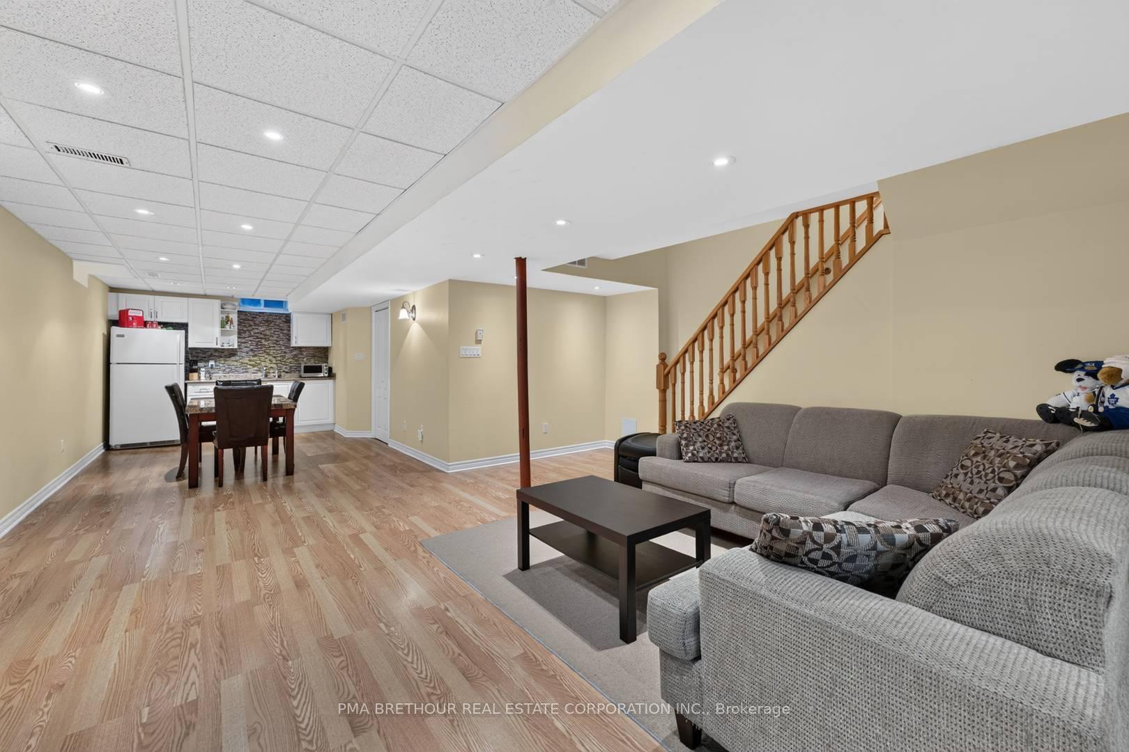 Photo 19 of 70 Castillian Drive, Vaughan, Sonoma Heights — HOMEH