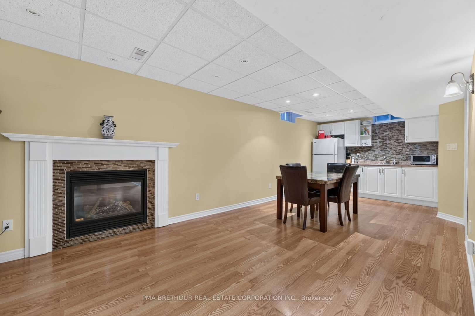 Photo 21 of 70 Castillian Drive, Vaughan, Sonoma Heights — HOMEH