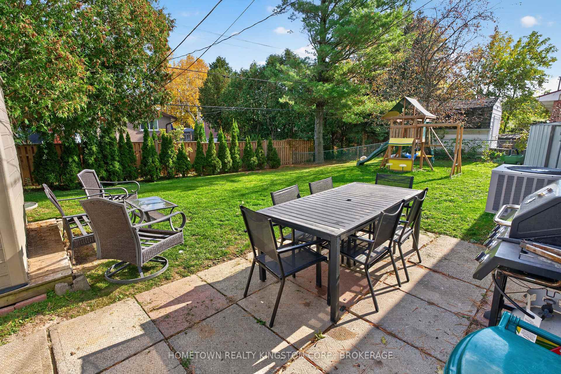Photo 29 of 192 Camberley Crescent, Kingston, City SouthWest — HOMEH
