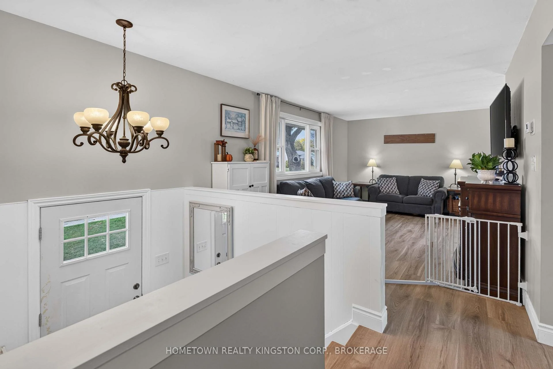 Photo 19 of 192 Camberley Crescent, Kingston, City SouthWest — HOMEH
