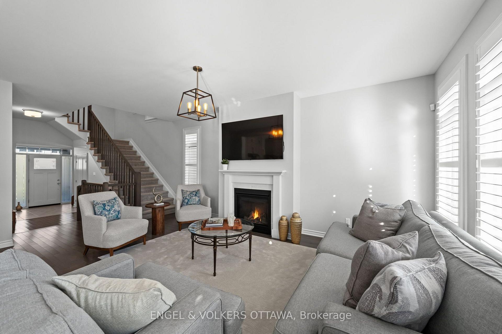 Photo 6 of 633 Moonflower Crescent, Ottawa, Blossom Park/Kemp Park/Findlay Creek — HOMEH