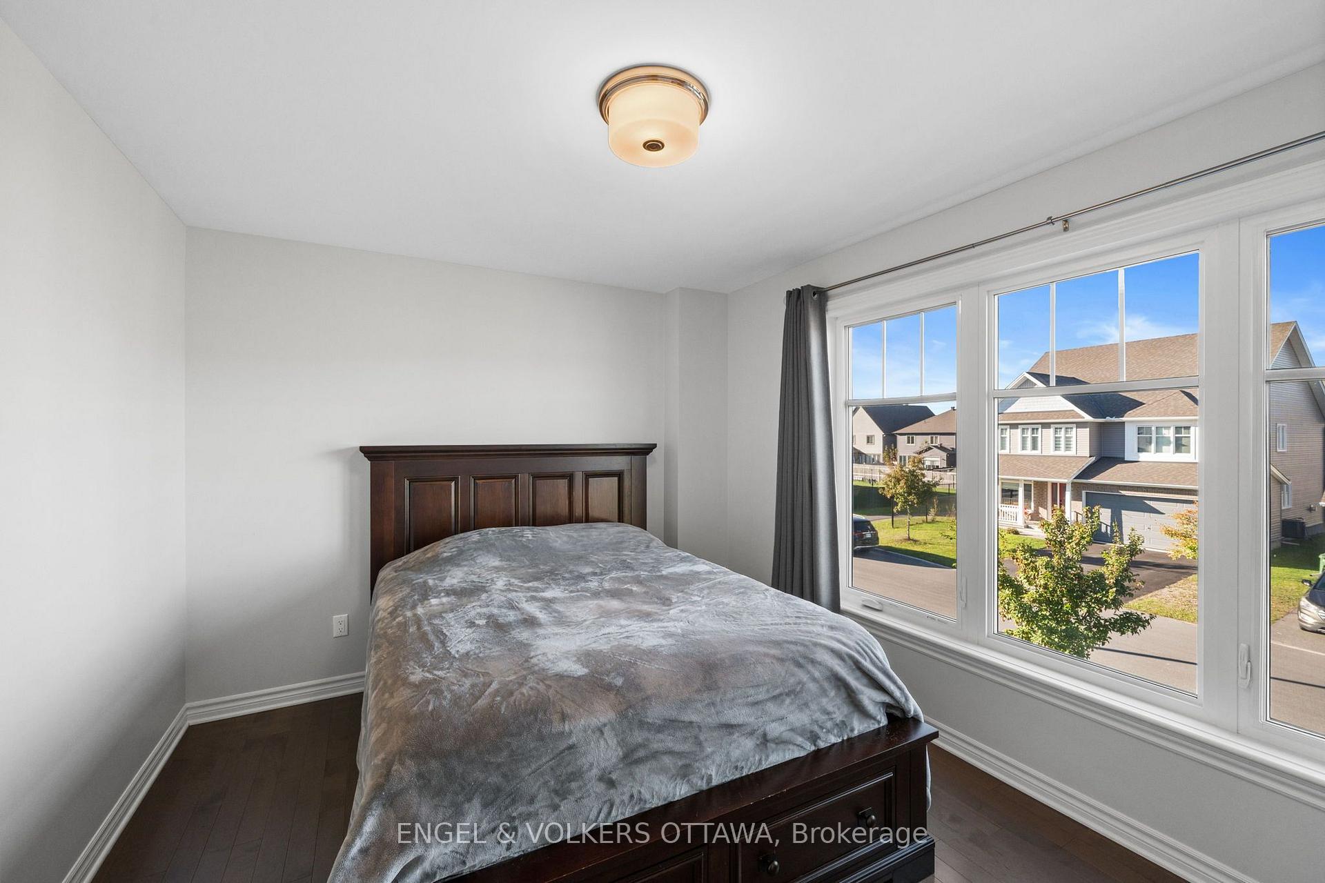 Photo 24 of 633 Moonflower Crescent, Ottawa, Blossom Park/Kemp Park/Findlay Creek — HOMEH