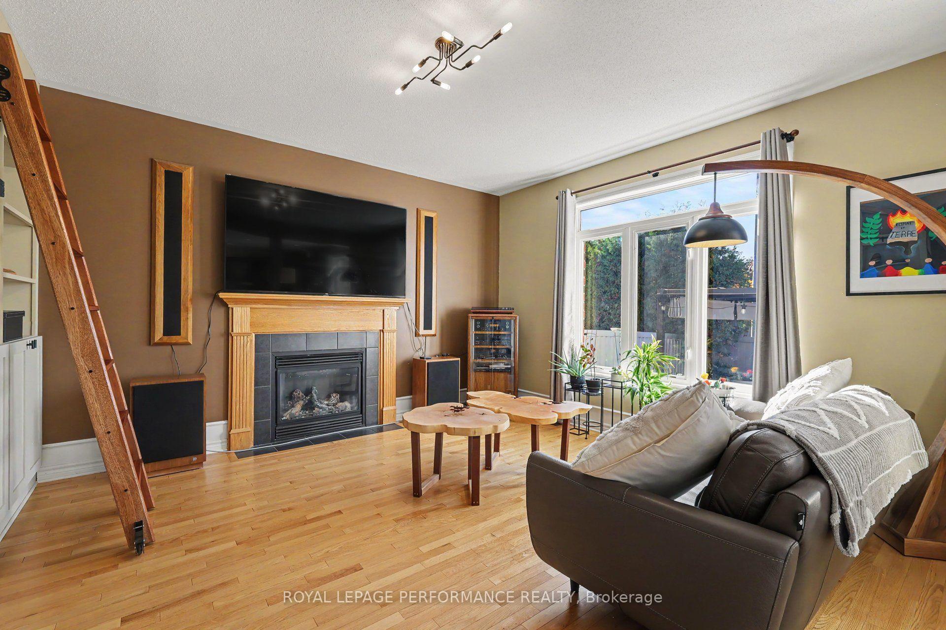 Photo 13 of 1033 Red Spruce Street, Ottawa, Riverside South/Gloucester Glen — HOMEH
