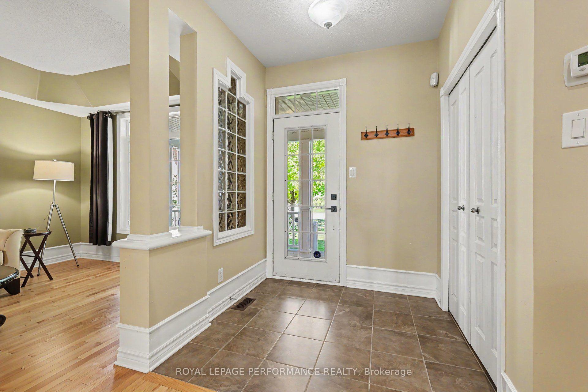 Photo 16 of 1033 Red Spruce Street, Ottawa, Riverside South/Gloucester Glen — HOMEH