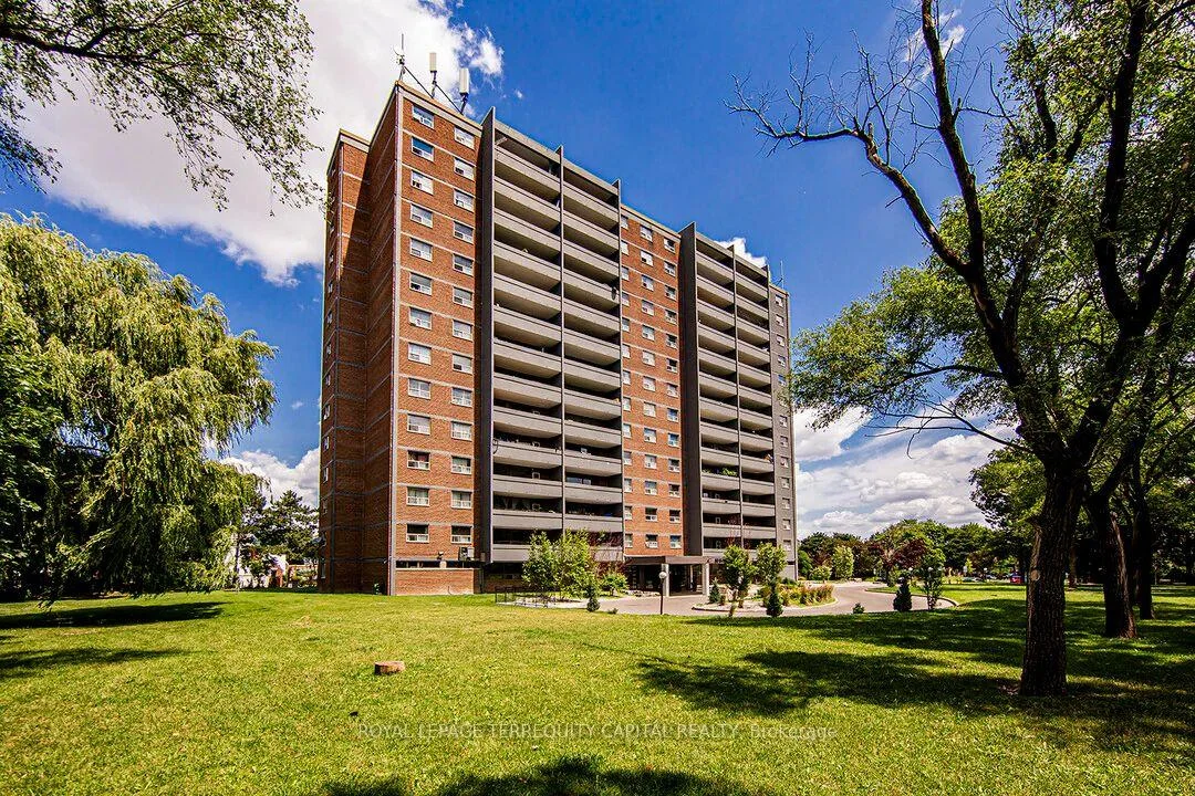 Front of Unit 1406, 50 Driftwood Avenue