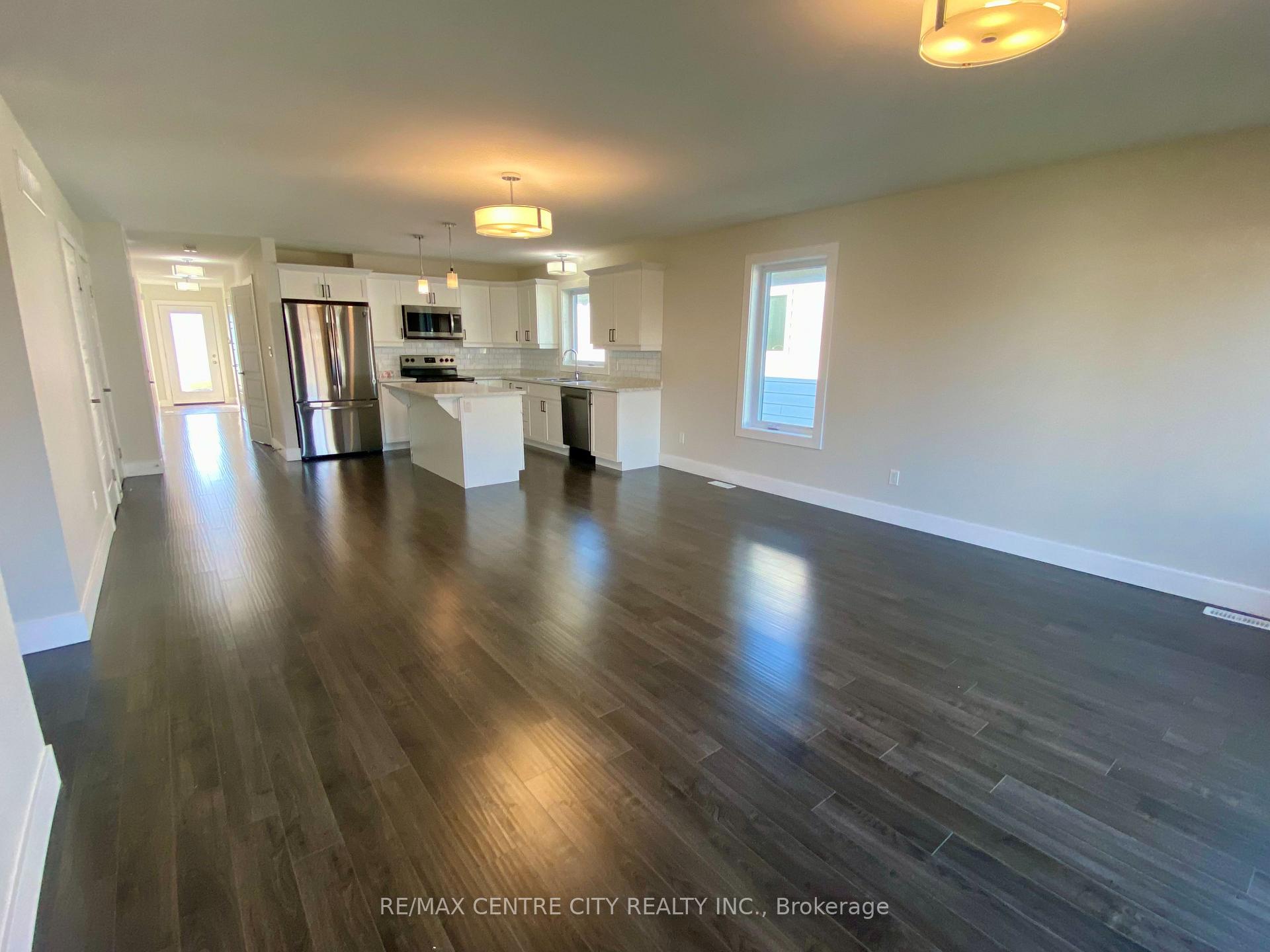 Photo 12 of 79 Renaissance Drive, St. Thomas — HOMEH