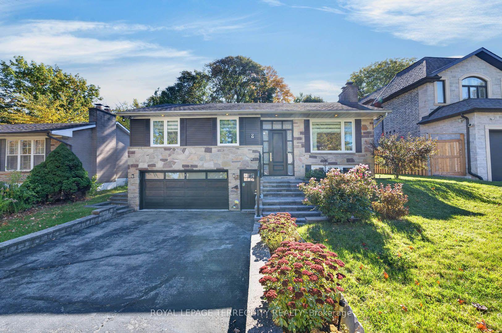 Photo 2 of 9 Brightbay Crescent, Markham, Grandview — HOMEH