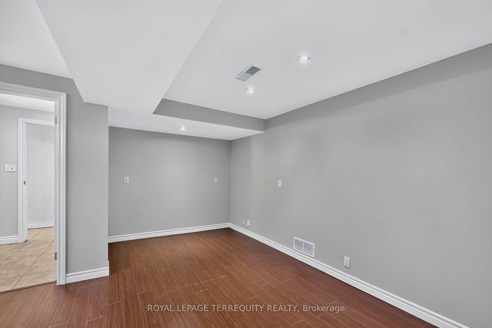 Photo 34 of 9 Brightbay Crescent, Markham, Grandview — HOMEH