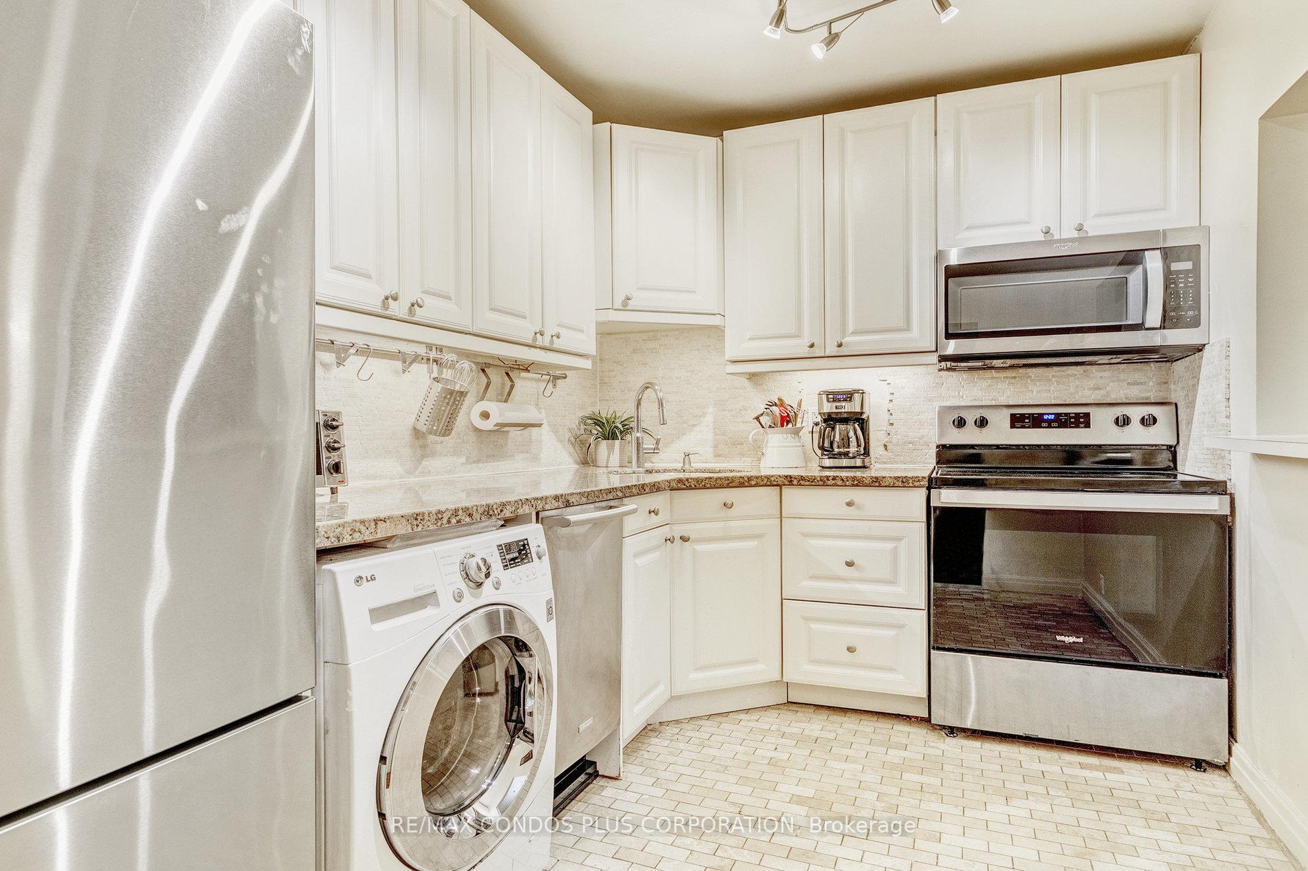 Photo 13 of Unit 202, 35 Raglan Avenue, Toronto, Forest Hill South — HOMEH