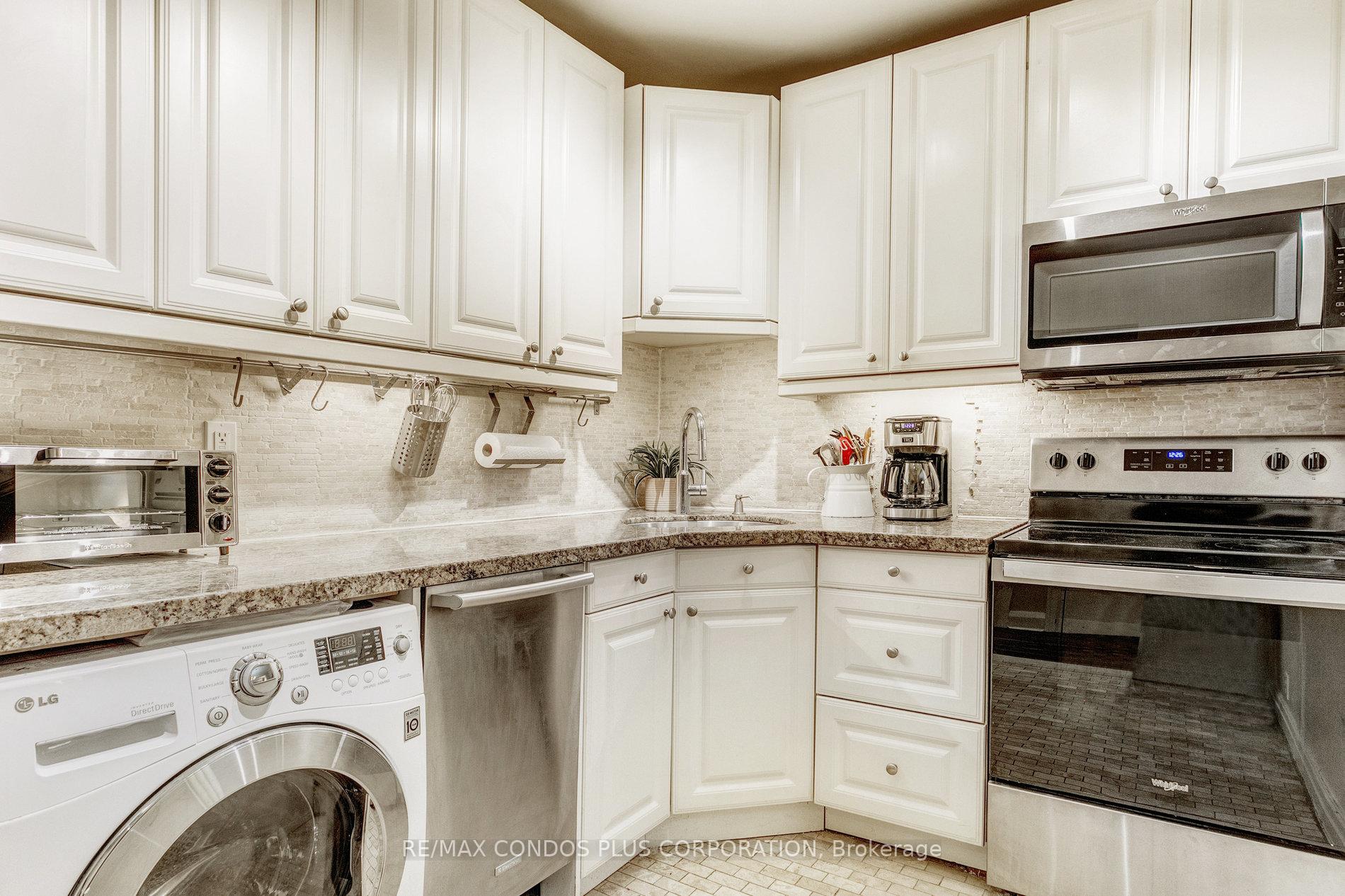 Photo 15 of Unit 202, 35 Raglan Avenue, Toronto, Forest Hill South — HOMEH