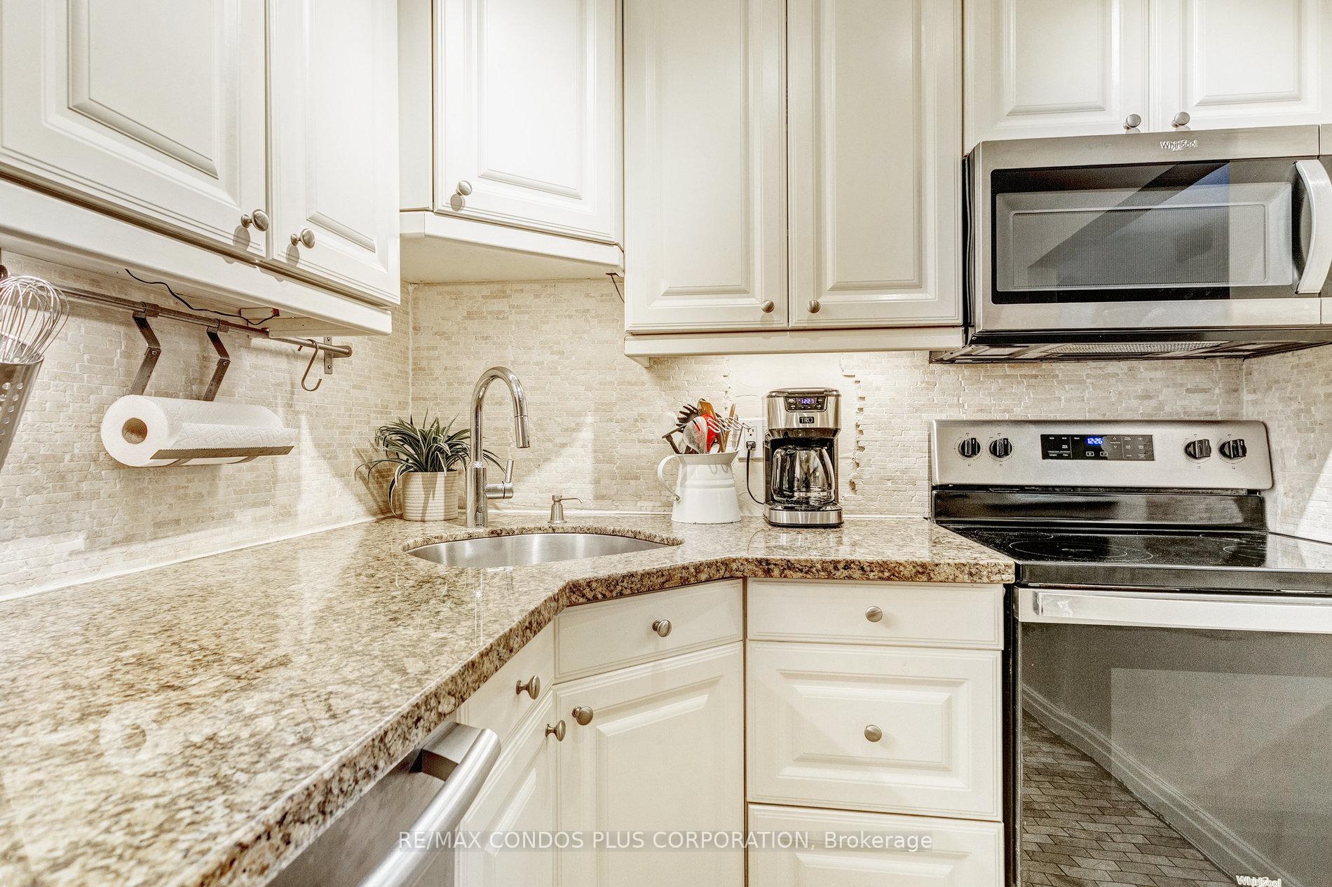 Photo 17 of Unit 202, 35 Raglan Avenue, Toronto, Forest Hill South — HOMEH
