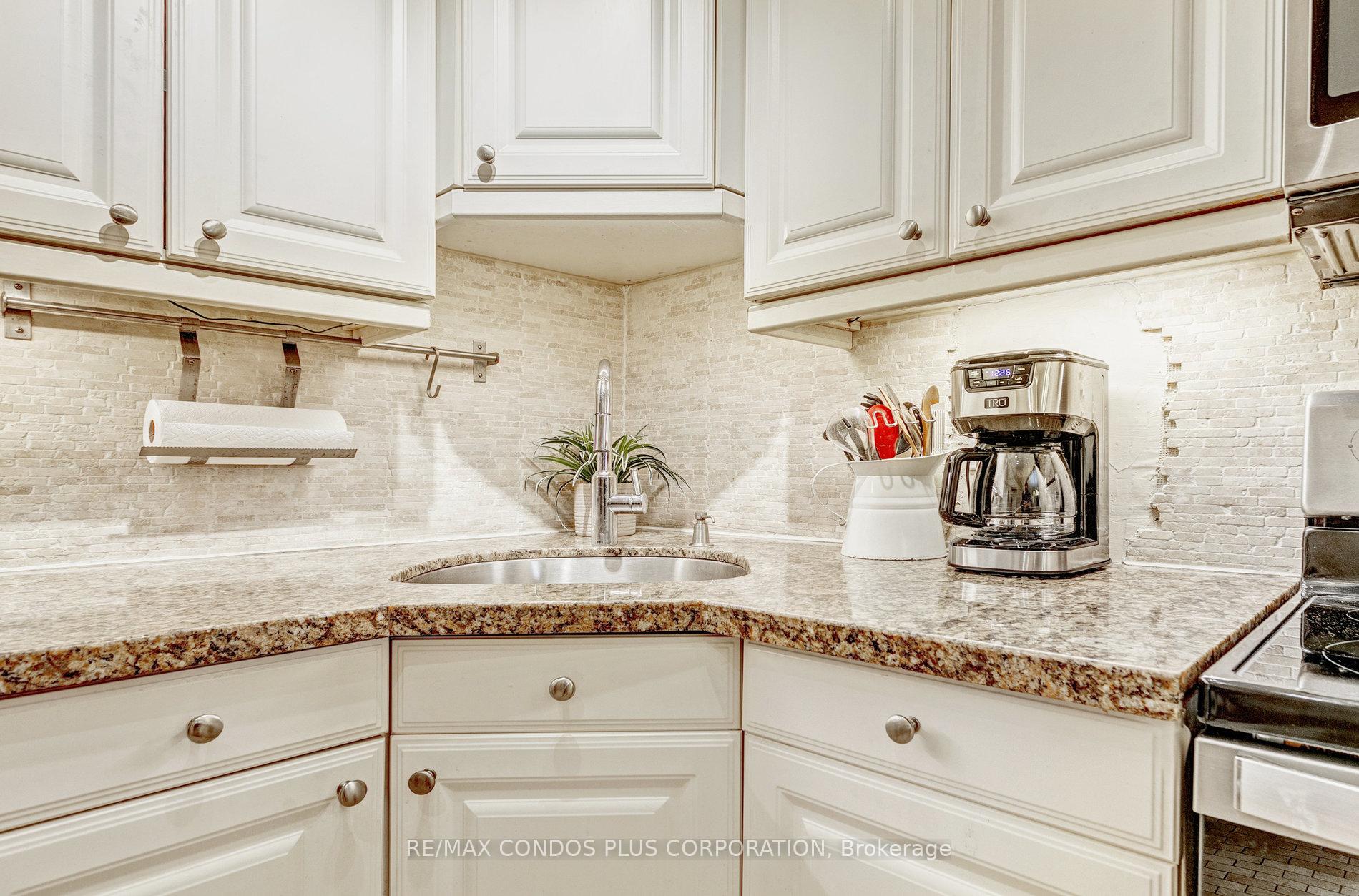 Photo 19 of Unit 202, 35 Raglan Avenue, Toronto, Forest Hill South — HOMEH