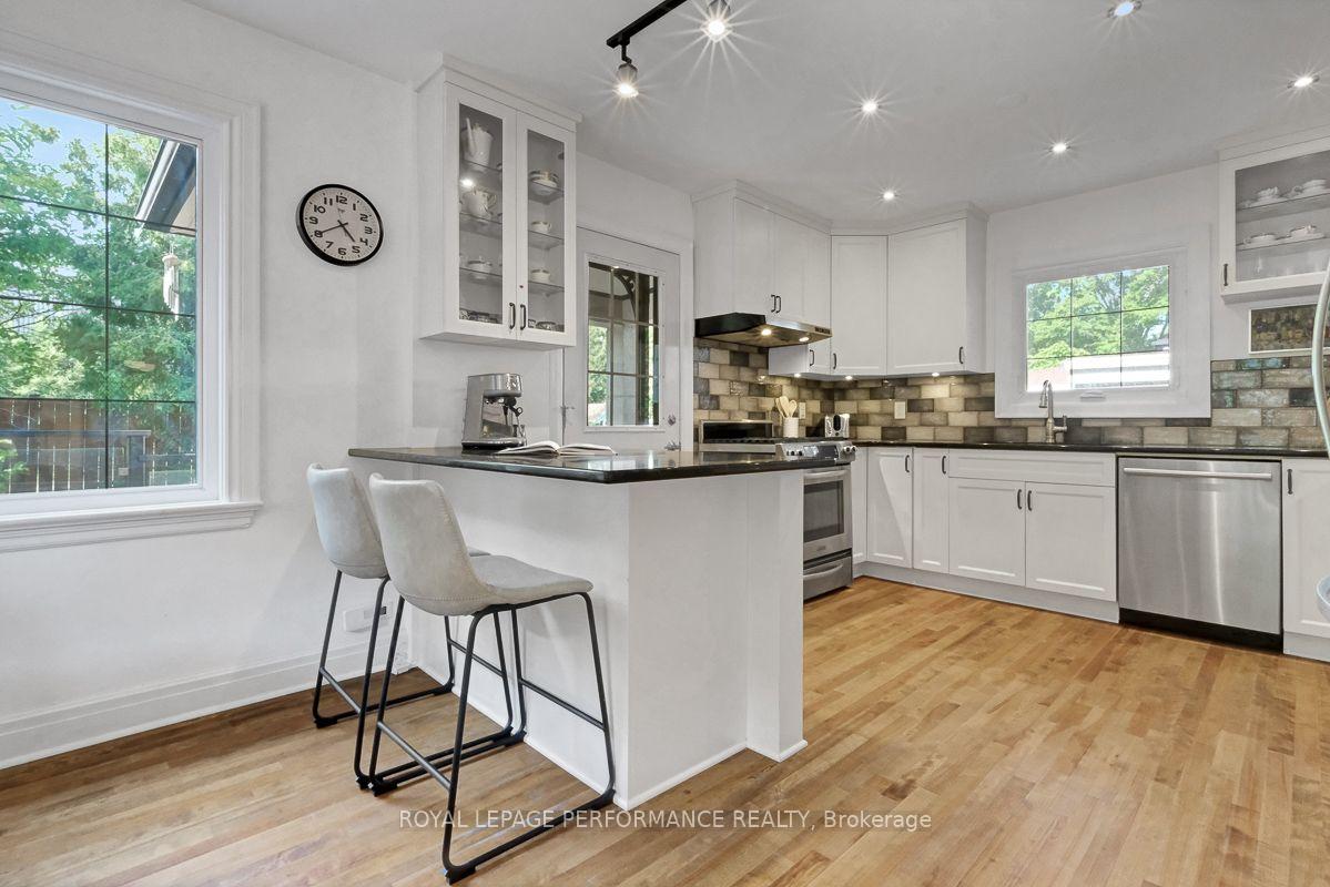 Photo 12 of 13 Wolff Street, Ottawa, Overbrook — HOMEH