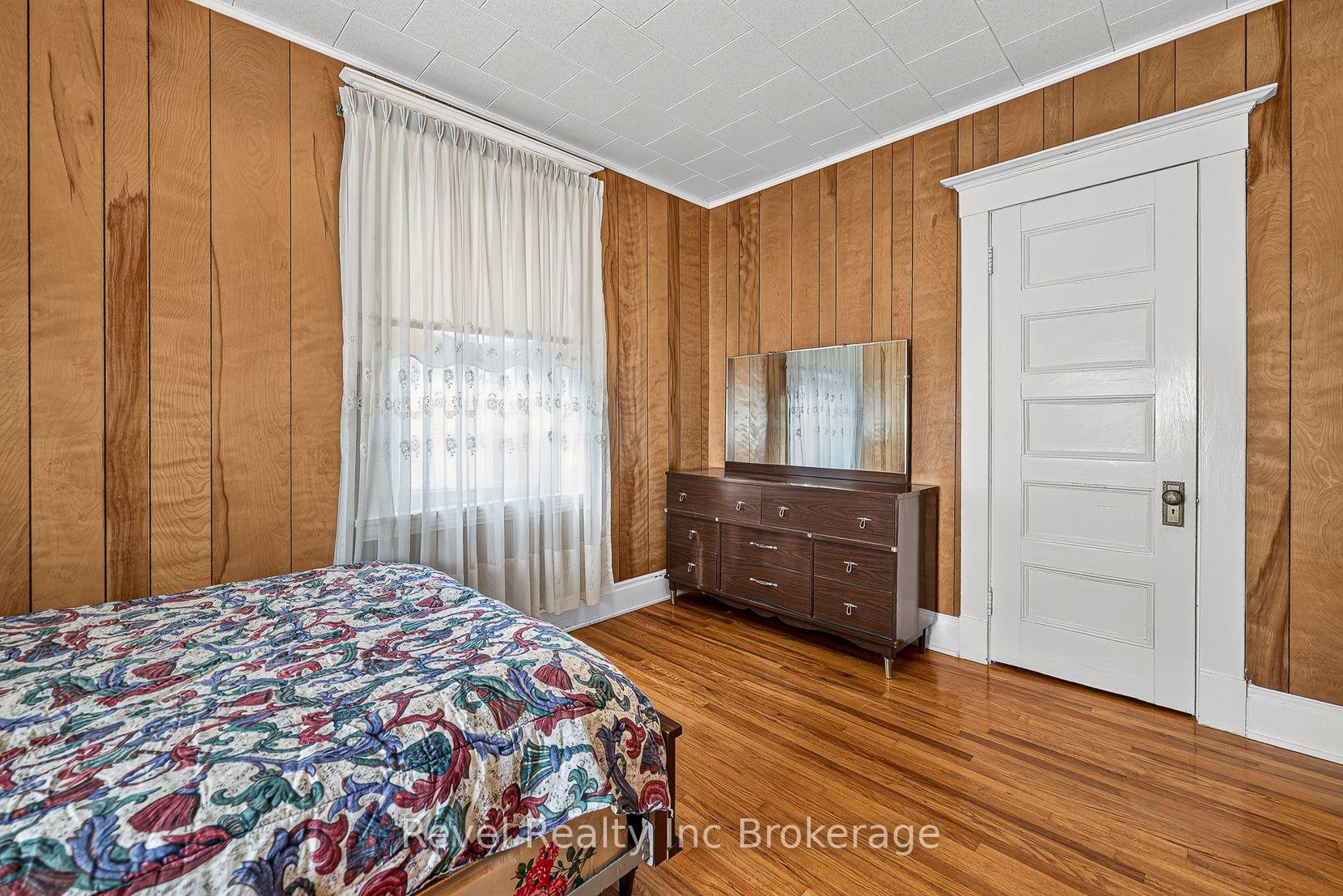 Photo 21 of 596 King Street, Woodstock, Woodstock - South — HOMEH