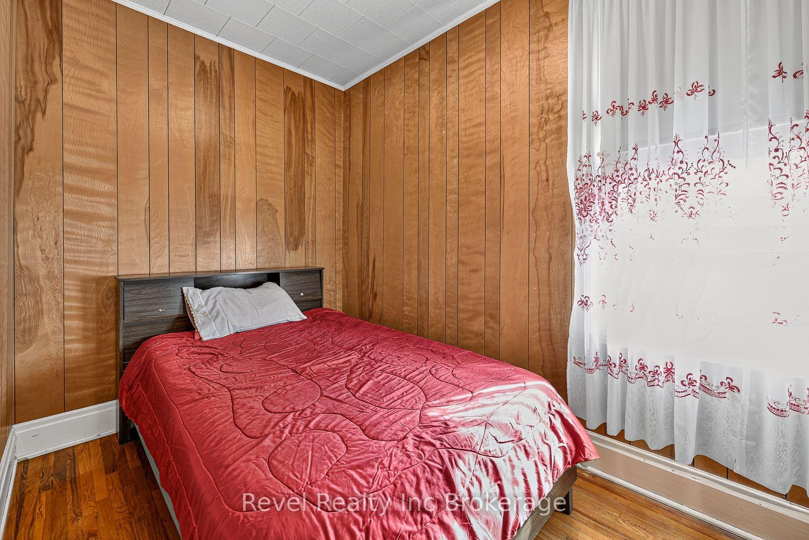 Photo 24 of 596 King Street, Woodstock, Woodstock - South — HOMEH