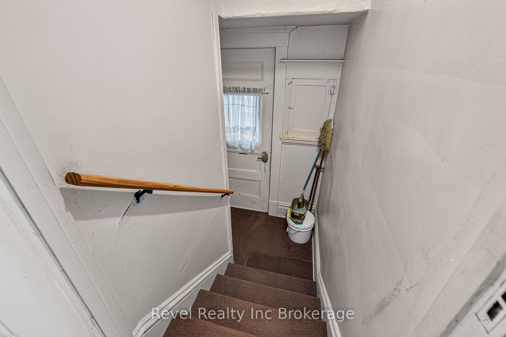 Photo 31 of 596 King Street, Woodstock, Woodstock - South — HOMEH