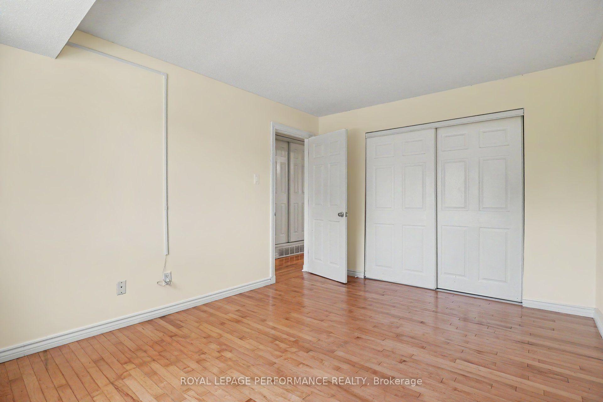 Photo 11 of 1394 Ridgebrook Drive, Ottawa, Pineview — HOMEH