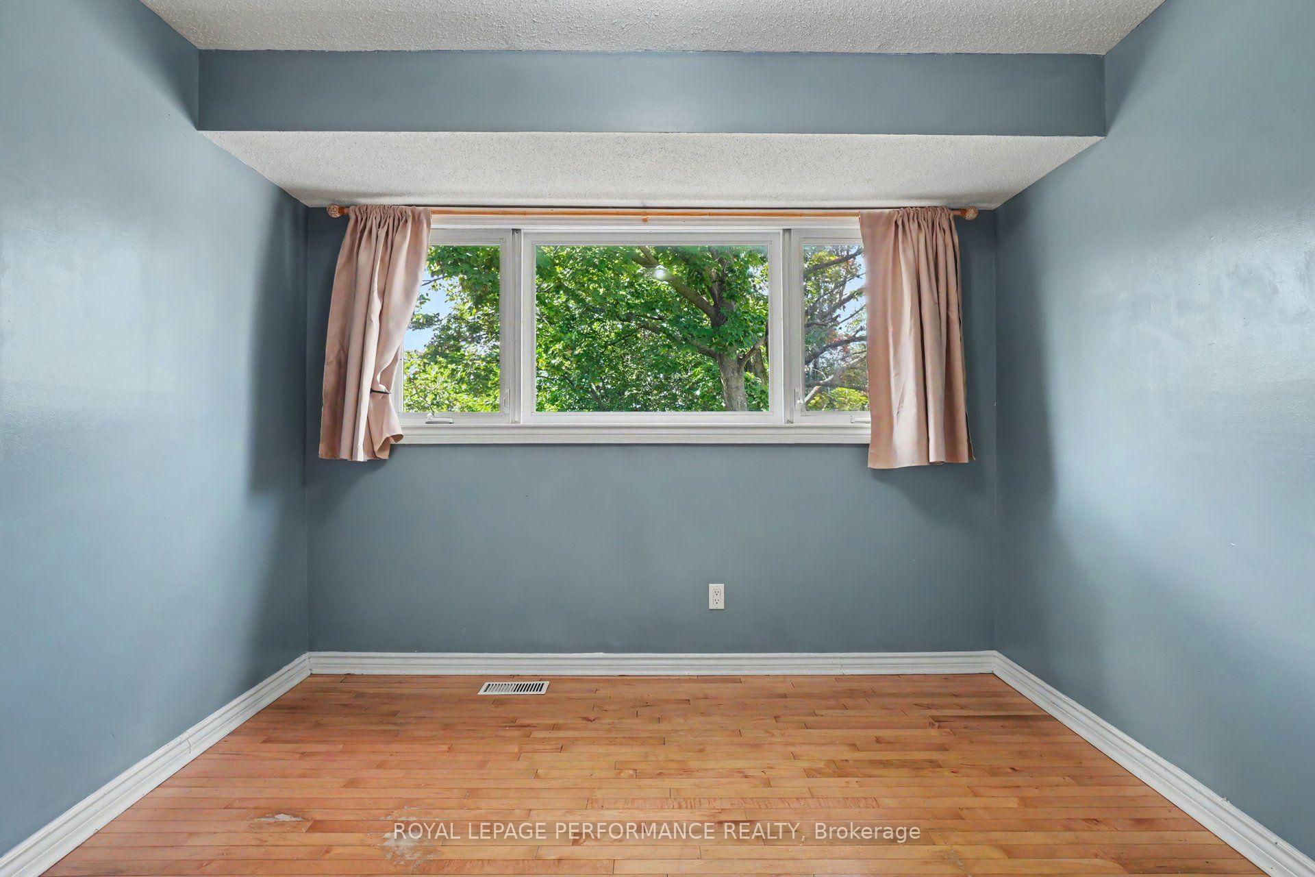 Photo 19 of 1394 Ridgebrook Drive, Ottawa, Pineview — HOMEH