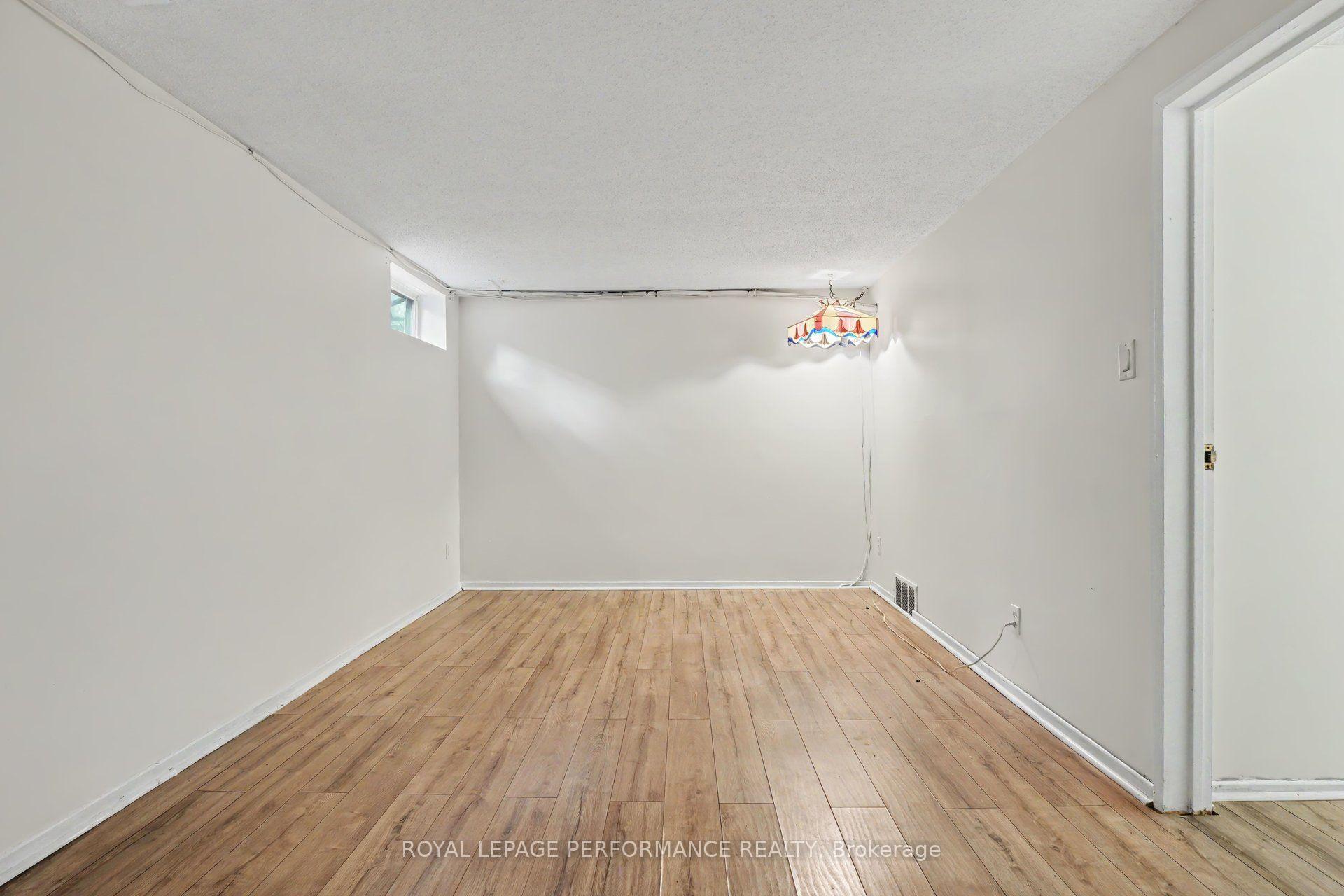 Photo 25 of 1394 Ridgebrook Drive, Ottawa, Pineview — HOMEH