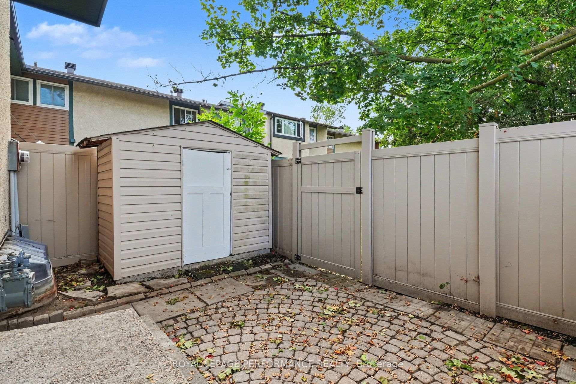 Photo 28 of 1394 Ridgebrook Drive, Ottawa, Pineview — HOMEH