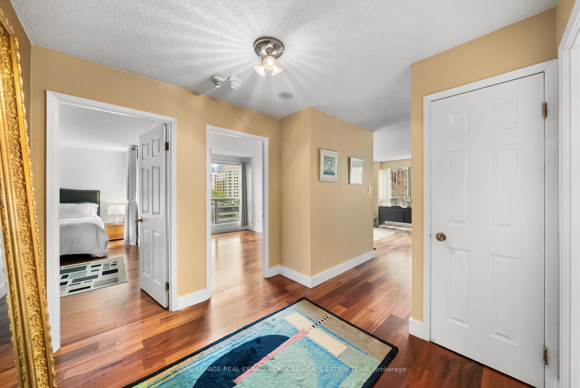 Photo 3 of Unit 507, 298 Jarvis Street, Toronto, Church-Yonge Corridor — HOMEH