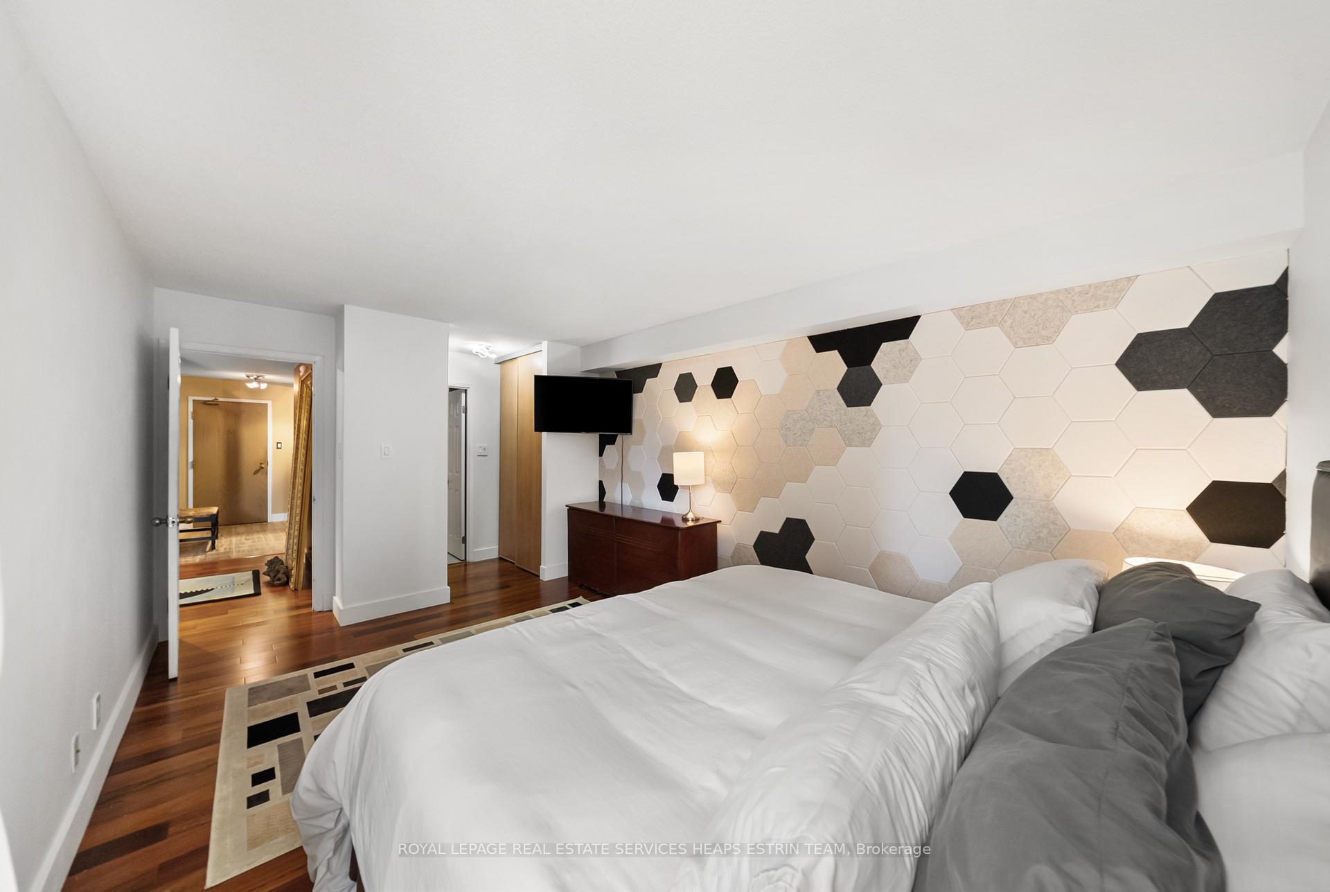 Photo 16 of Unit 507, 298 Jarvis Street, Toronto, Church-Yonge Corridor — HOMEH
