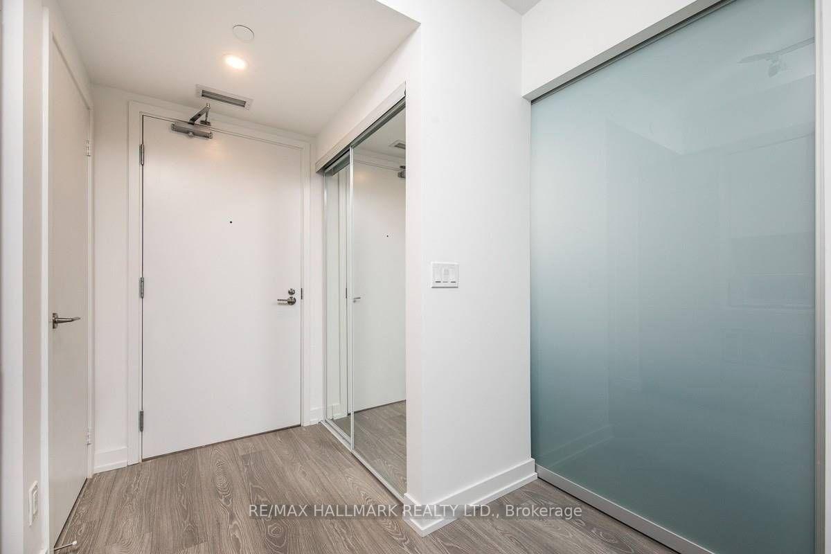 Photo 2 of Unit 820, 19 Western Battery Road, Toronto, Niagara — HOMEH