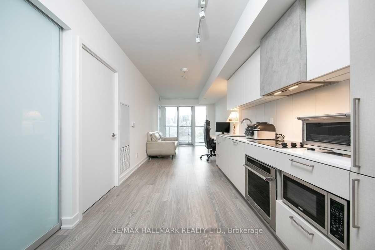 Photo 4 of Unit 820, 19 Western Battery Road, Toronto, Niagara — HOMEH