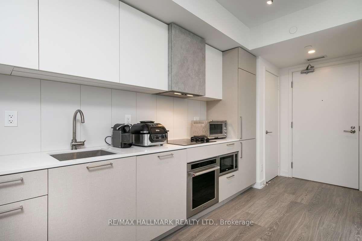 Photo 6 of Unit 820, 19 Western Battery Road, Toronto, Niagara — HOMEH
