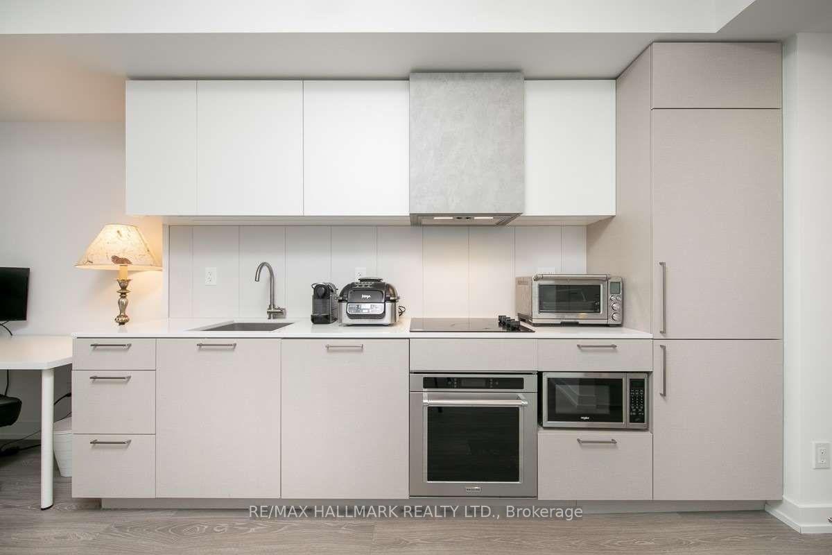Photo 7 of Unit 820, 19 Western Battery Road, Toronto, Niagara — HOMEH