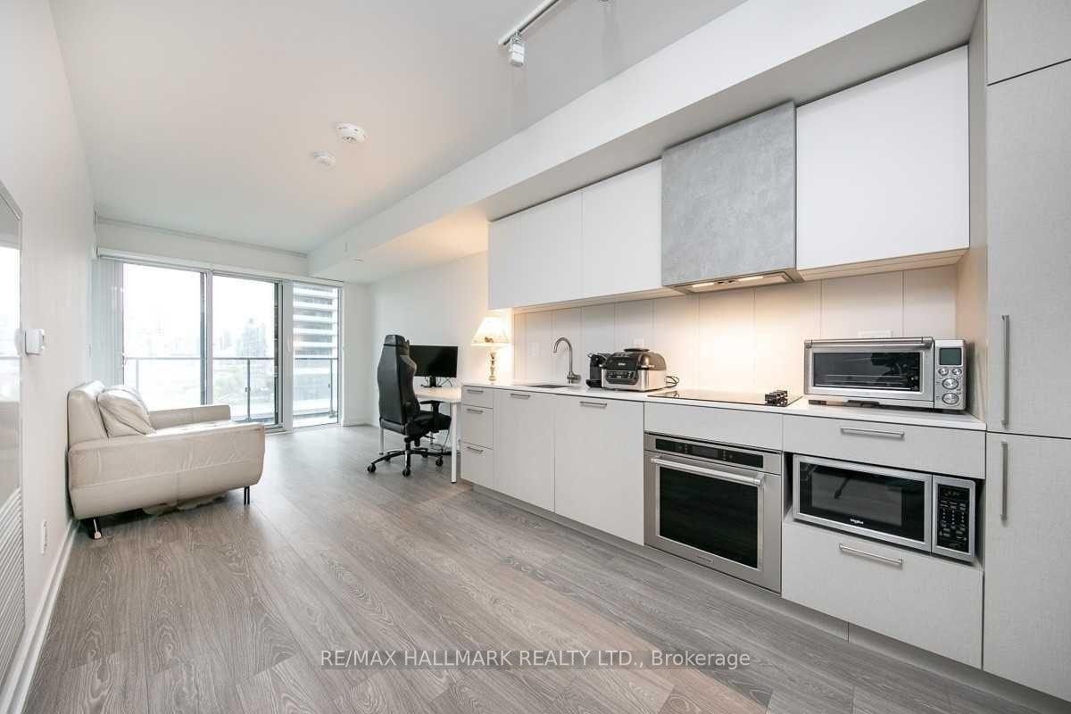 Photo 9 of Unit 820, 19 Western Battery Road, Toronto, Niagara — HOMEH
