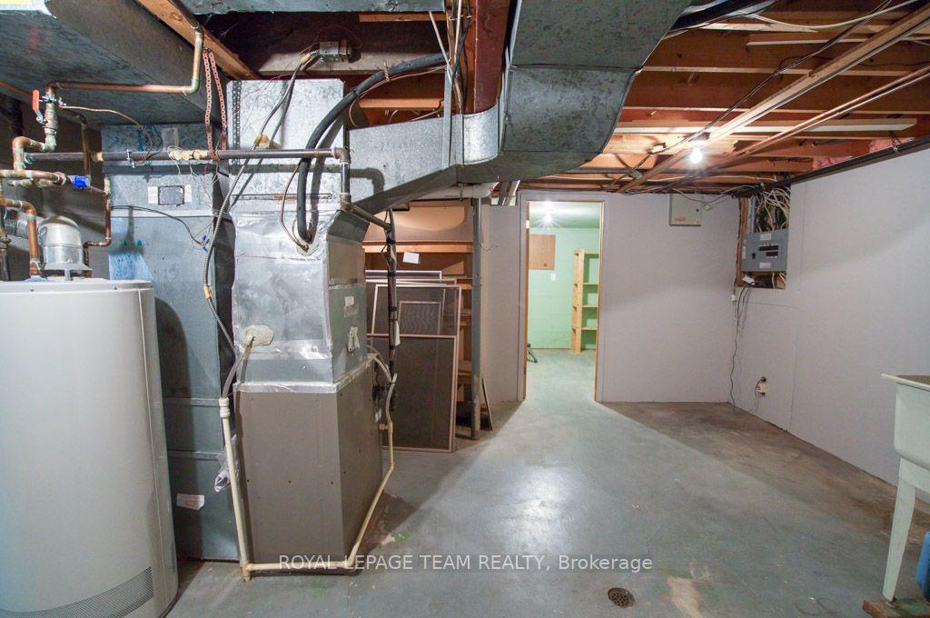 Photo 33 of 2998 Hyde Street, Ottawa, Riverside Park South — HOMEH