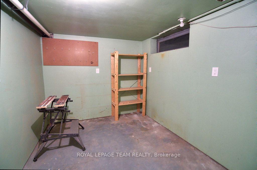 Photo 34 of 2998 Hyde Street, Ottawa, Riverside Park South — HOMEH