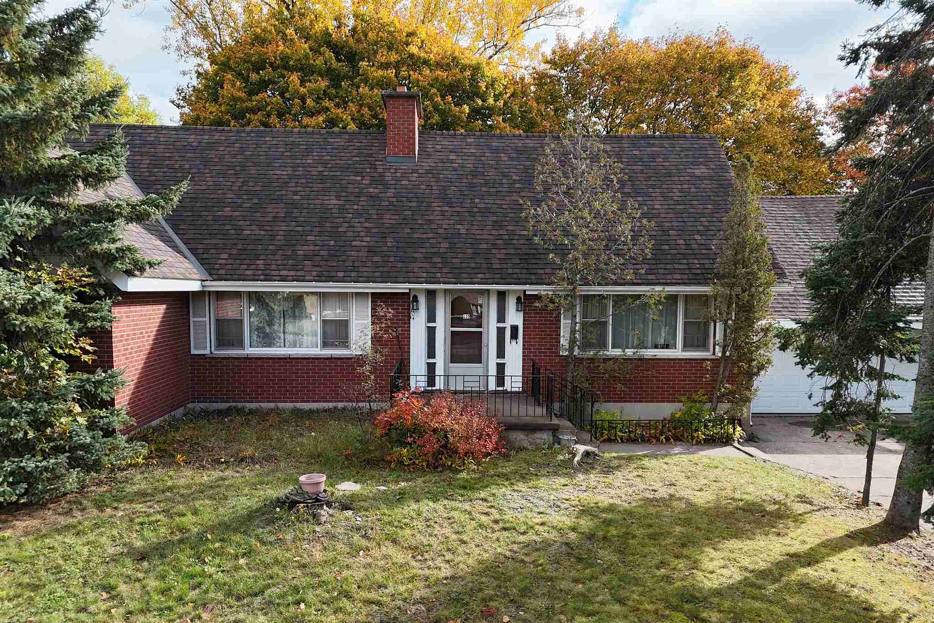 Photo of 119 Parkdale Drive