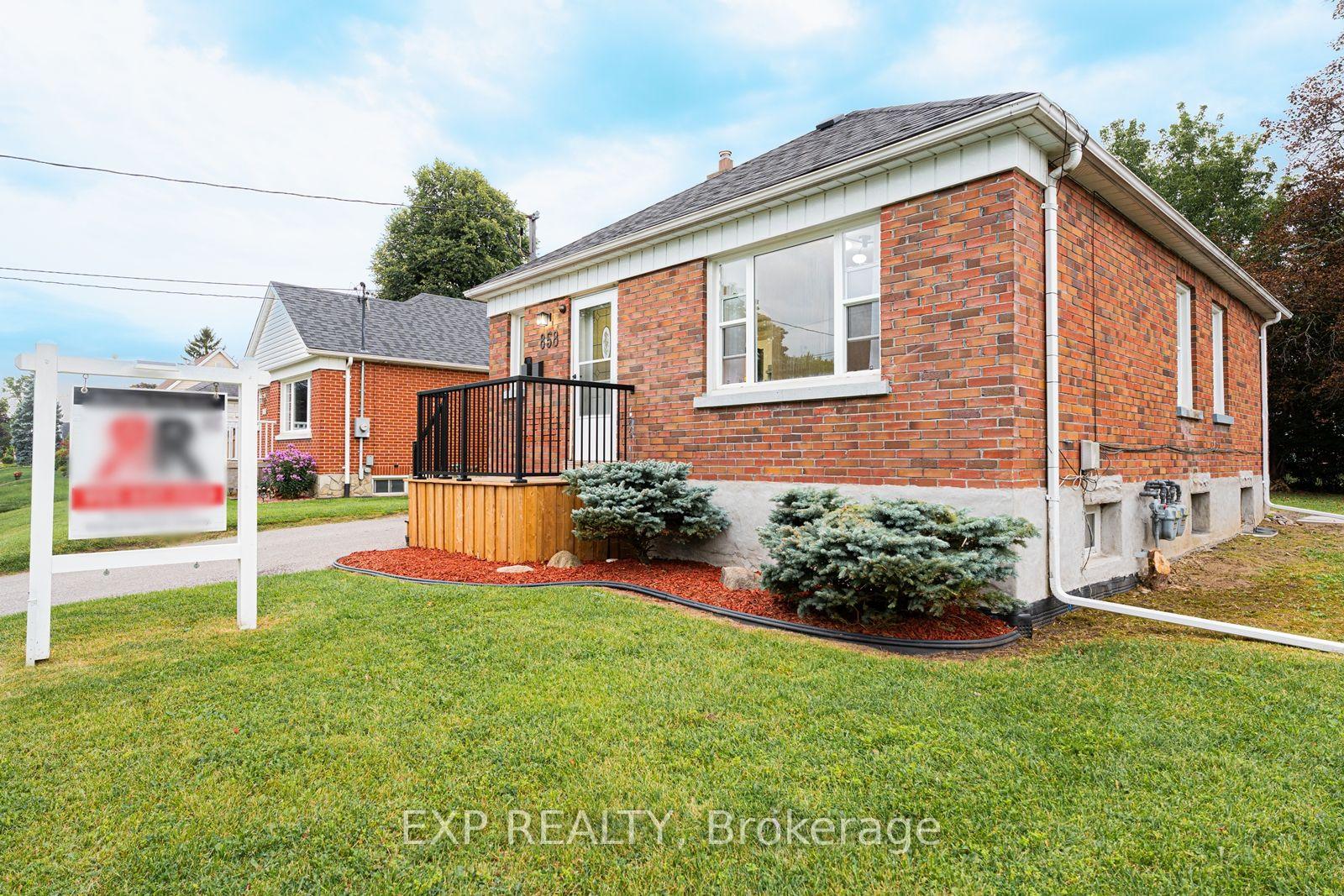 Photo 3 of 858 Grierson Street, Oshawa, Centennial — HOMEH
