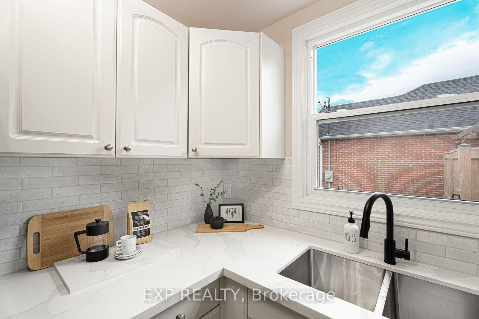 Photo 13 of 858 Grierson Street, Oshawa, Centennial — HOMEH