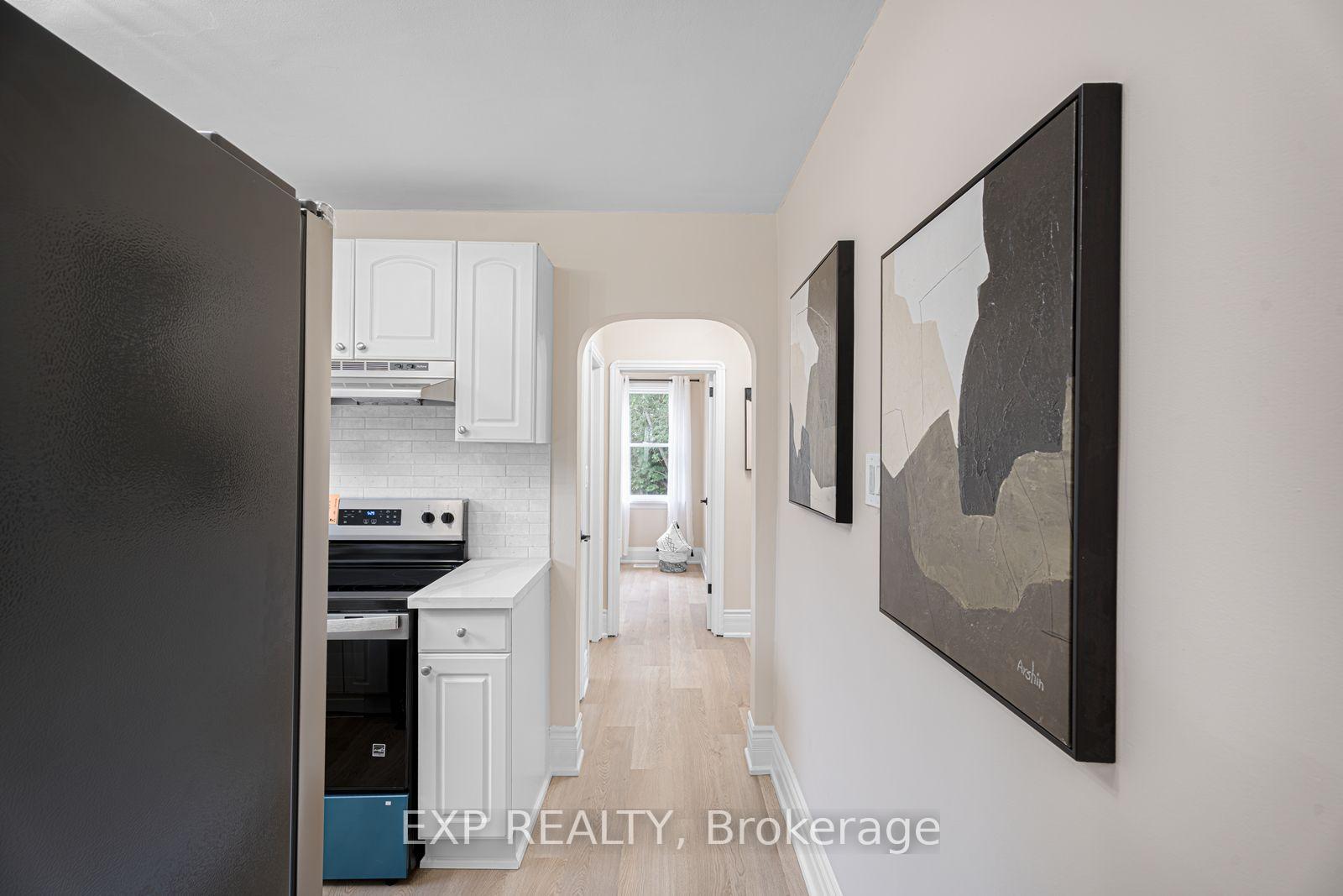 Photo 15 of 858 Grierson Street, Oshawa, Centennial — HOMEH