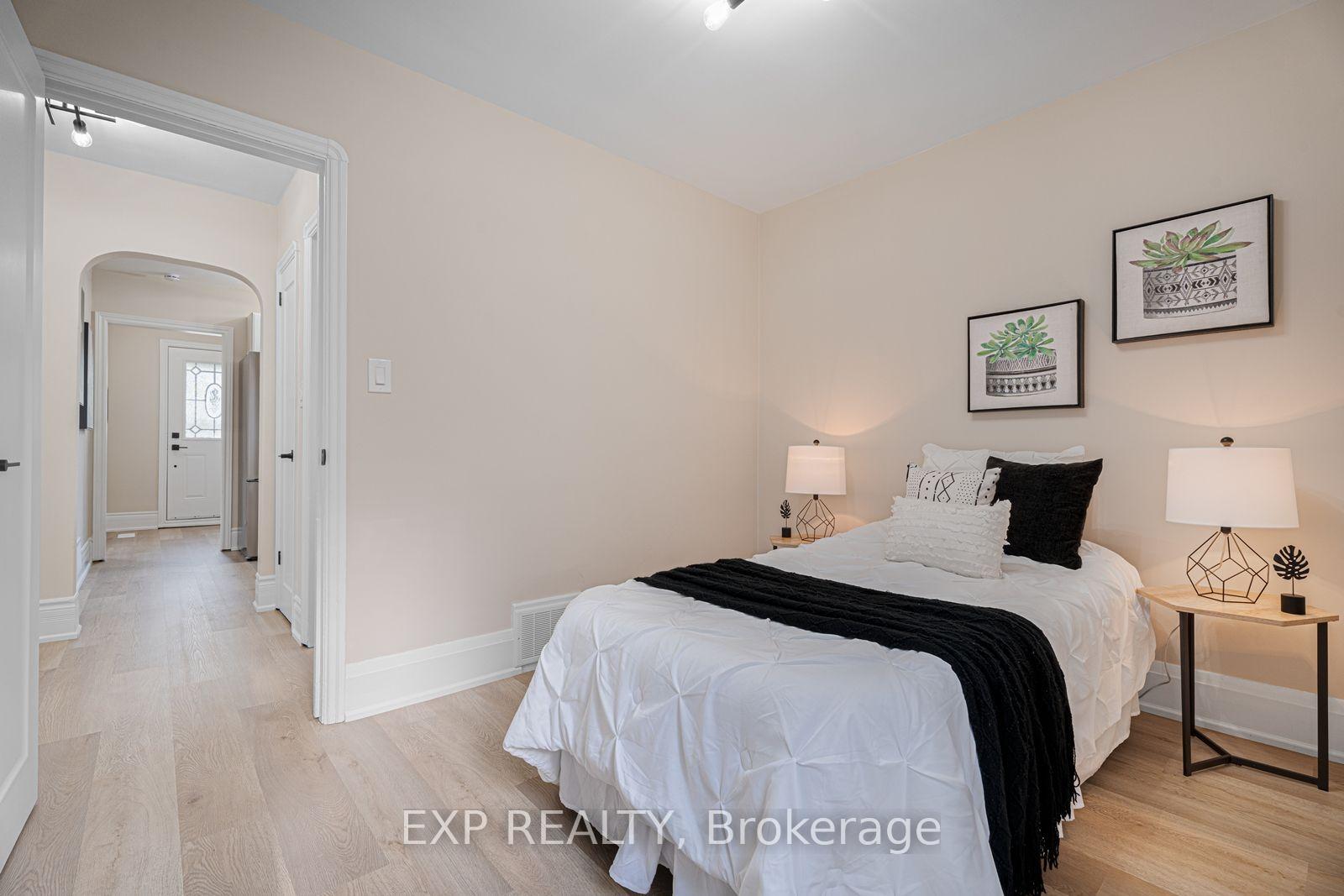 Photo 20 of 858 Grierson Street, Oshawa, Centennial — HOMEH