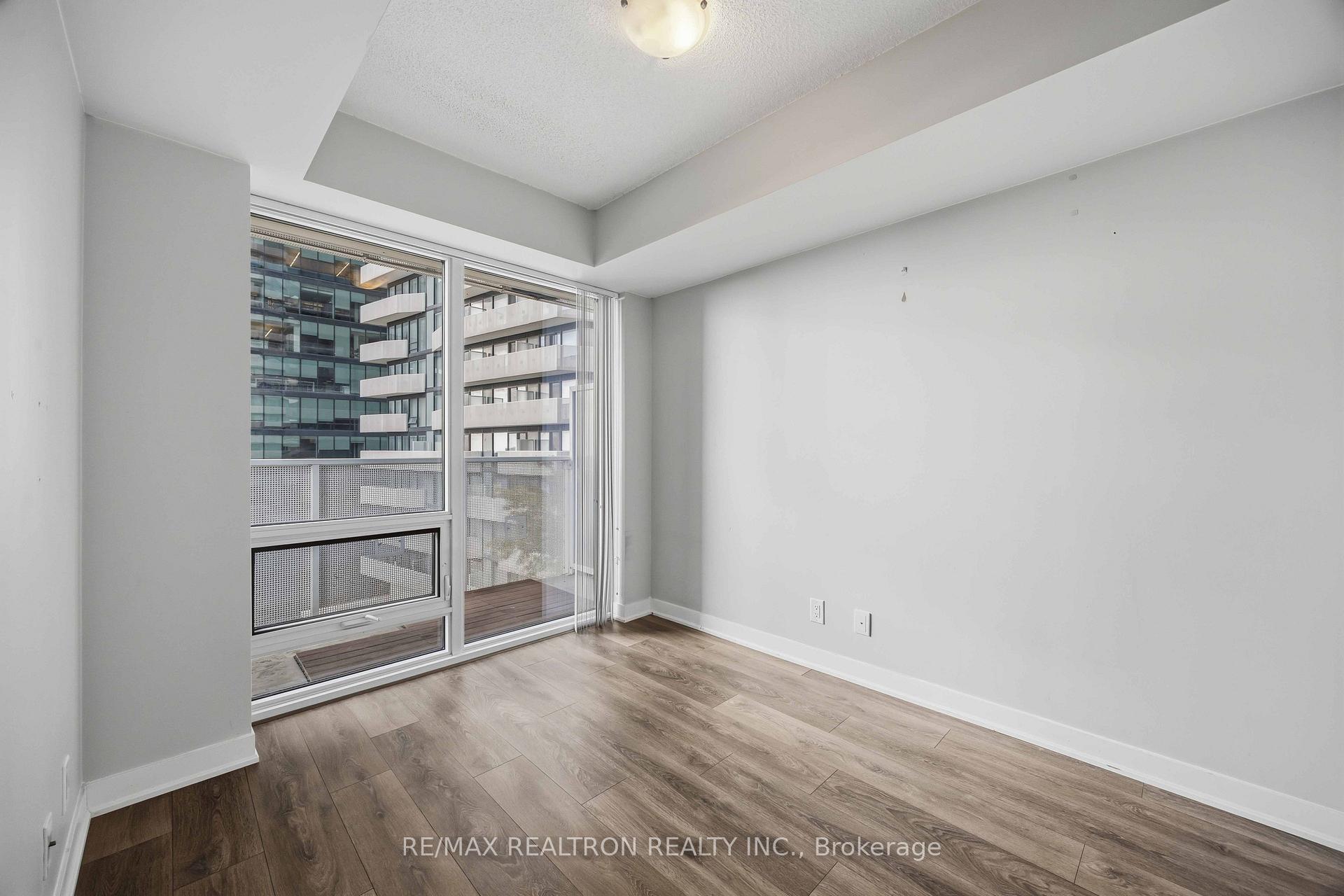 Photo 15 of Unit 1410, 88 Harbour Street, Toronto, Waterfront Communities — HOMEH