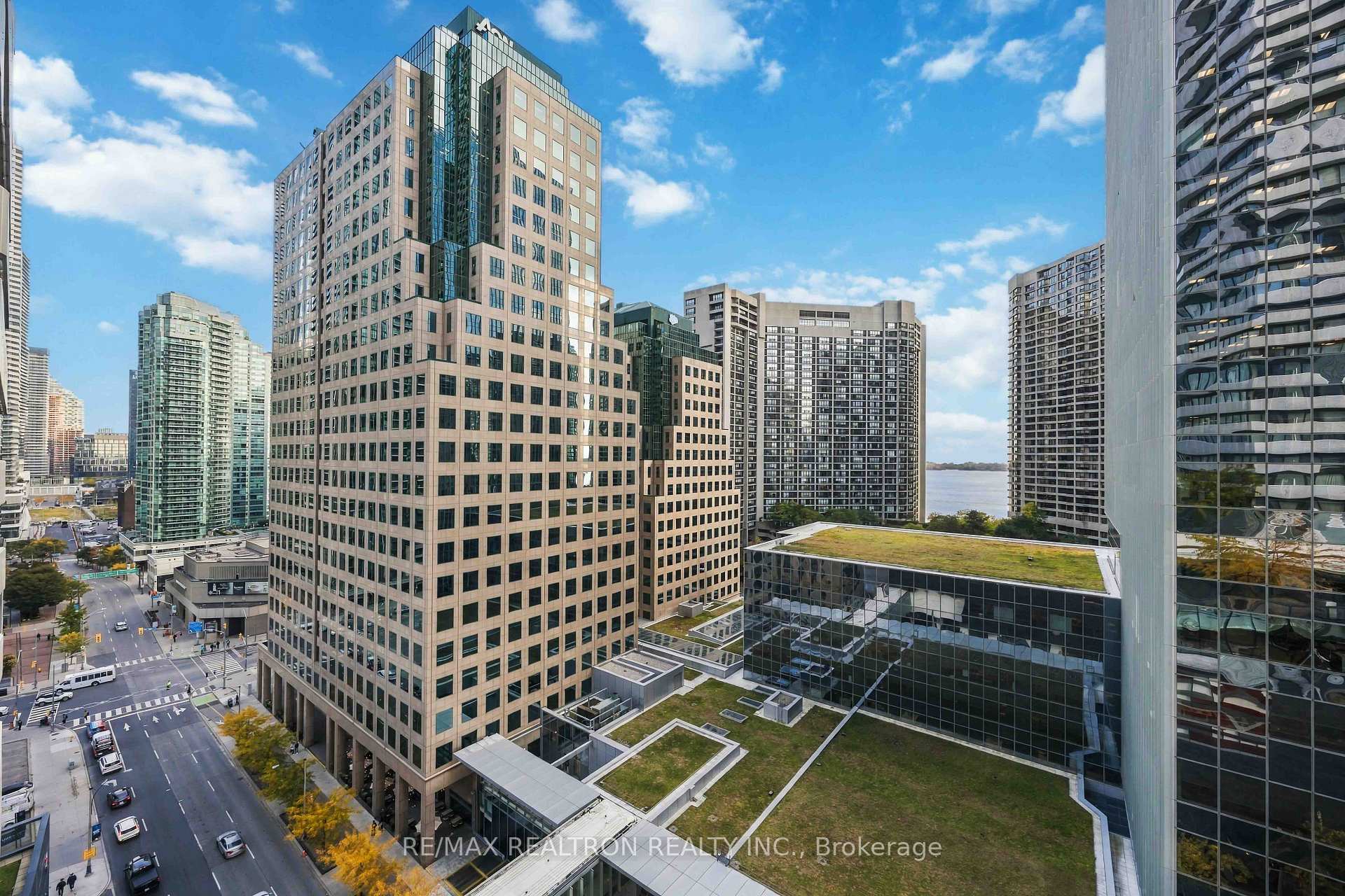 Photo 24 of Unit 1410, 88 Harbour Street, Toronto, Waterfront Communities — HOMEH