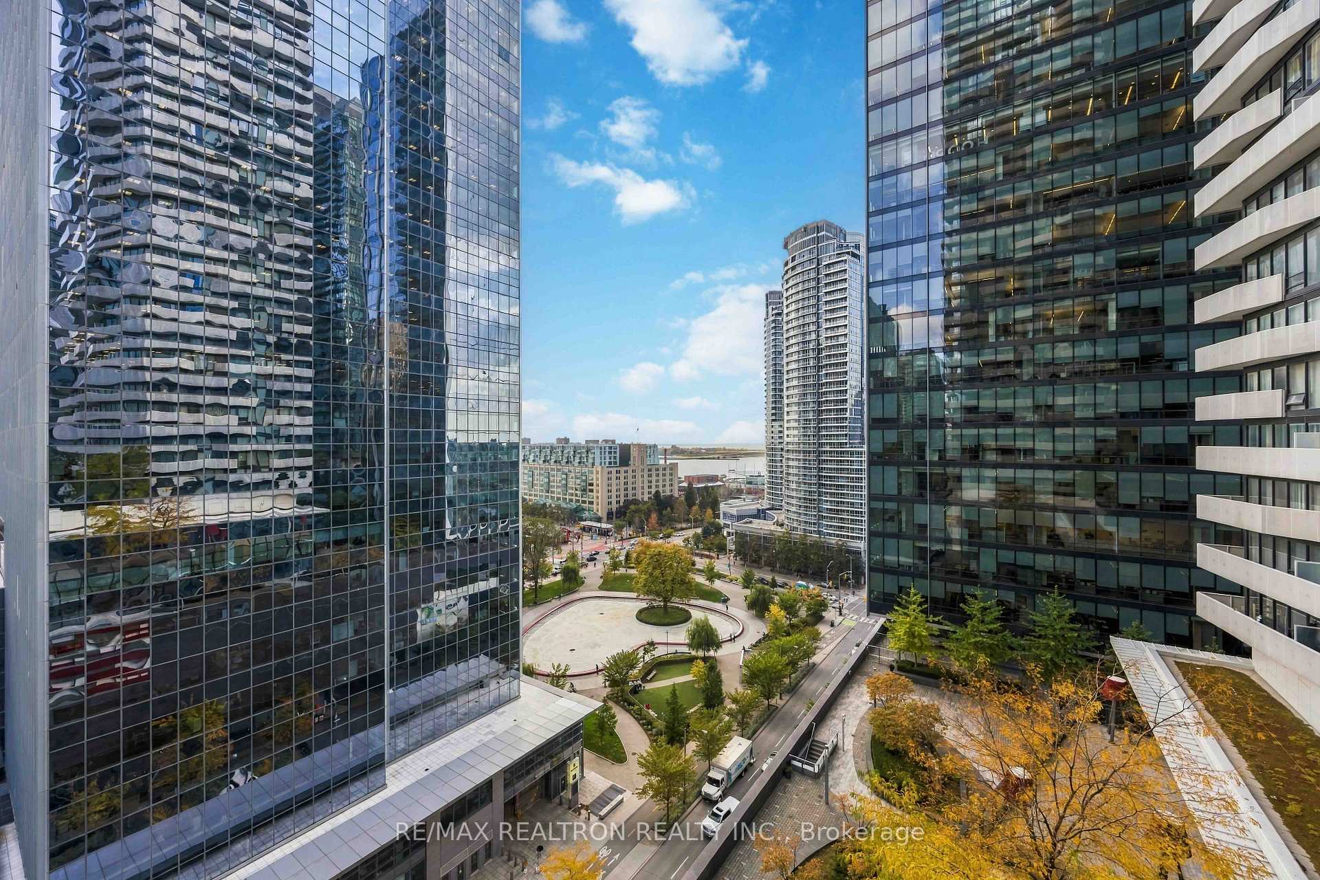 Photo 25 of Unit 1410, 88 Harbour Street, Toronto, Waterfront Communities — HOMEH